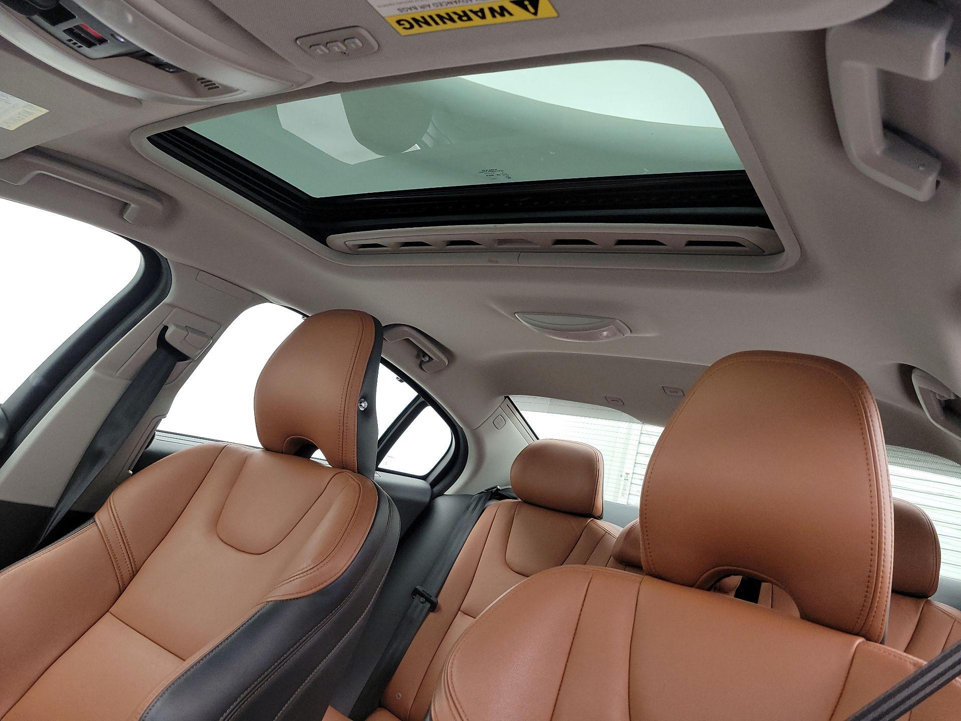 Thumbnail: 2016 Volvo S60 - 20