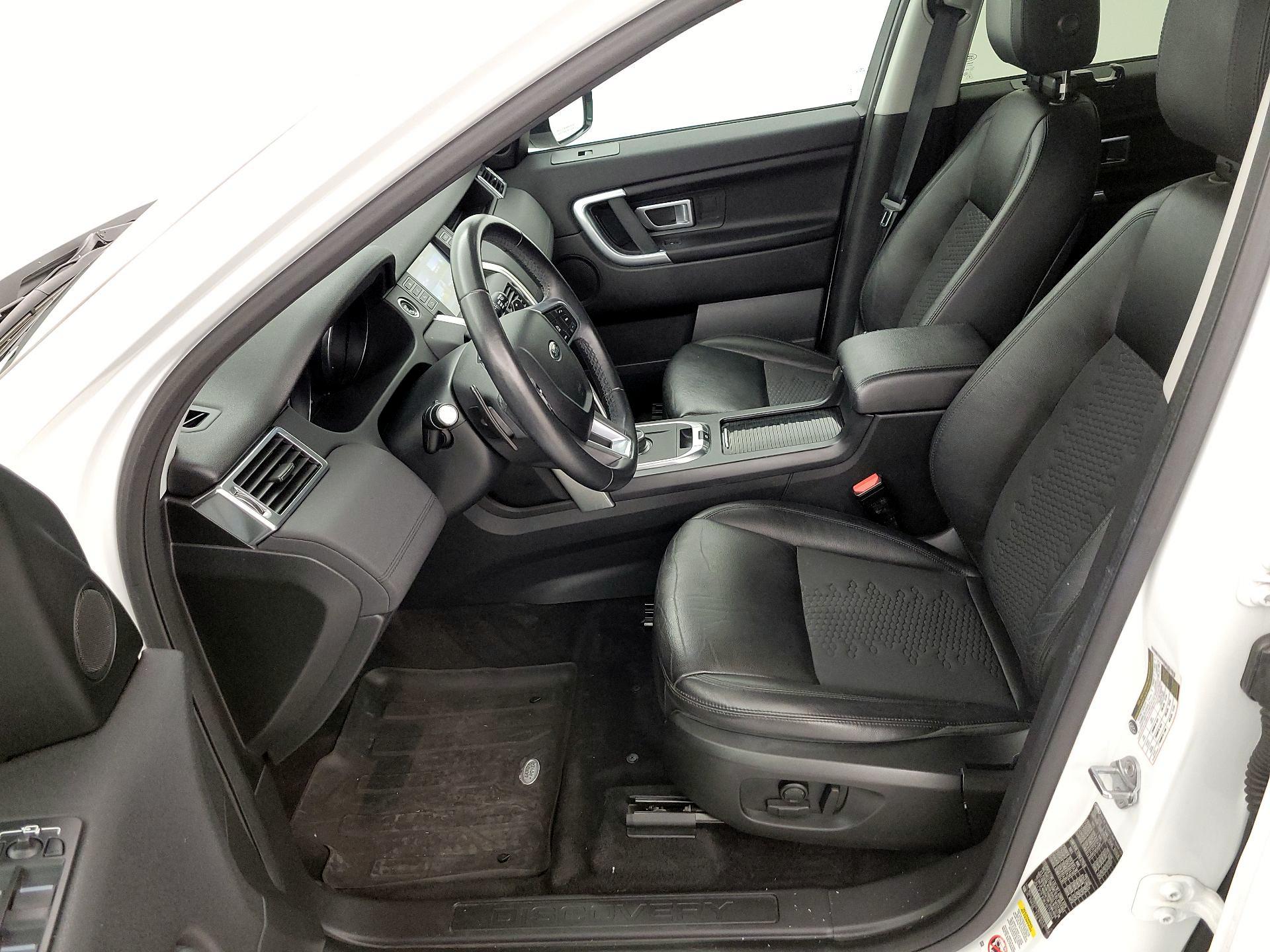 Thumbnail: 2019 Land Rover Discovery Sport - 11
