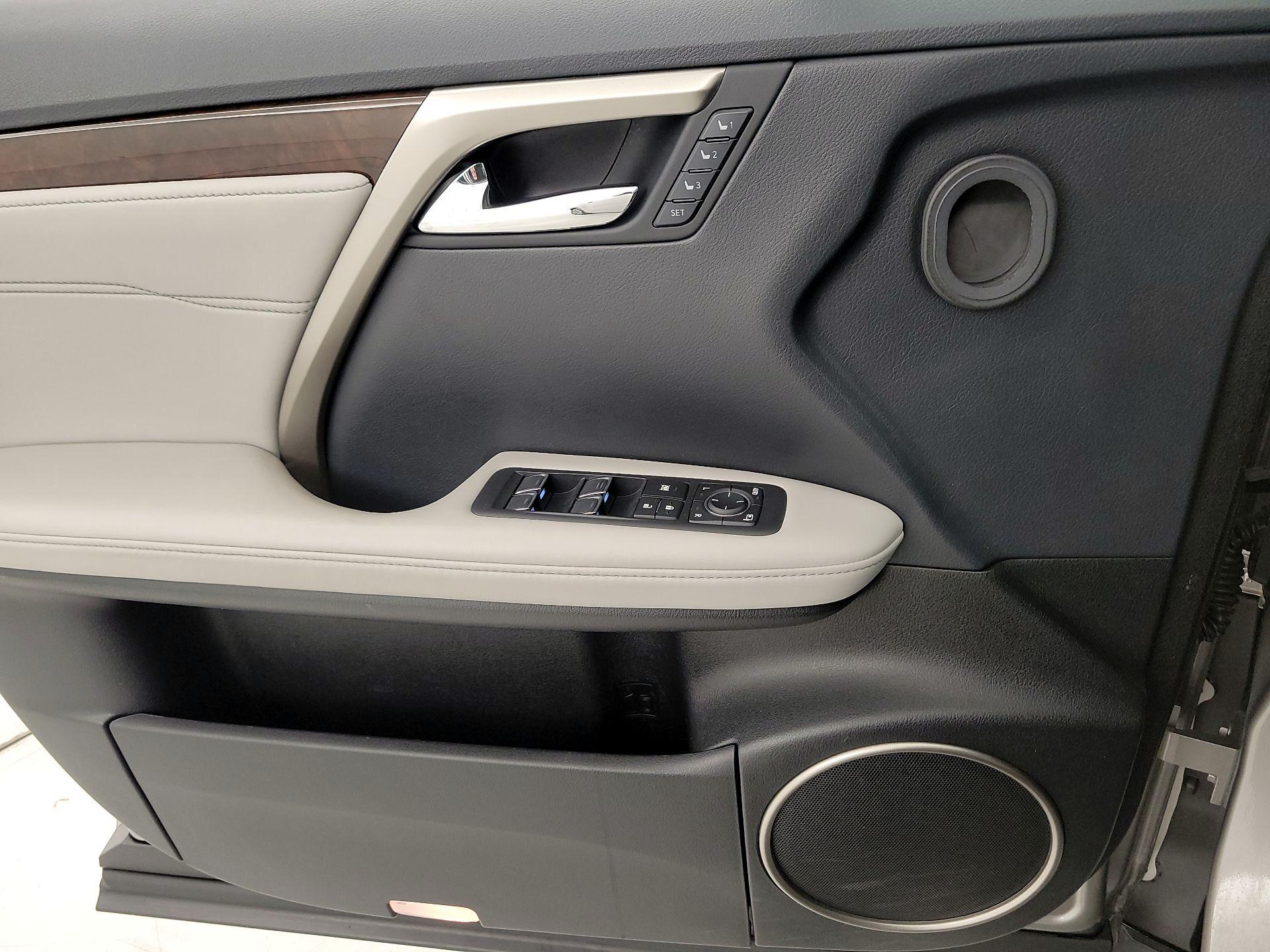 Thumbnail: 2019 Lexus RX - 12