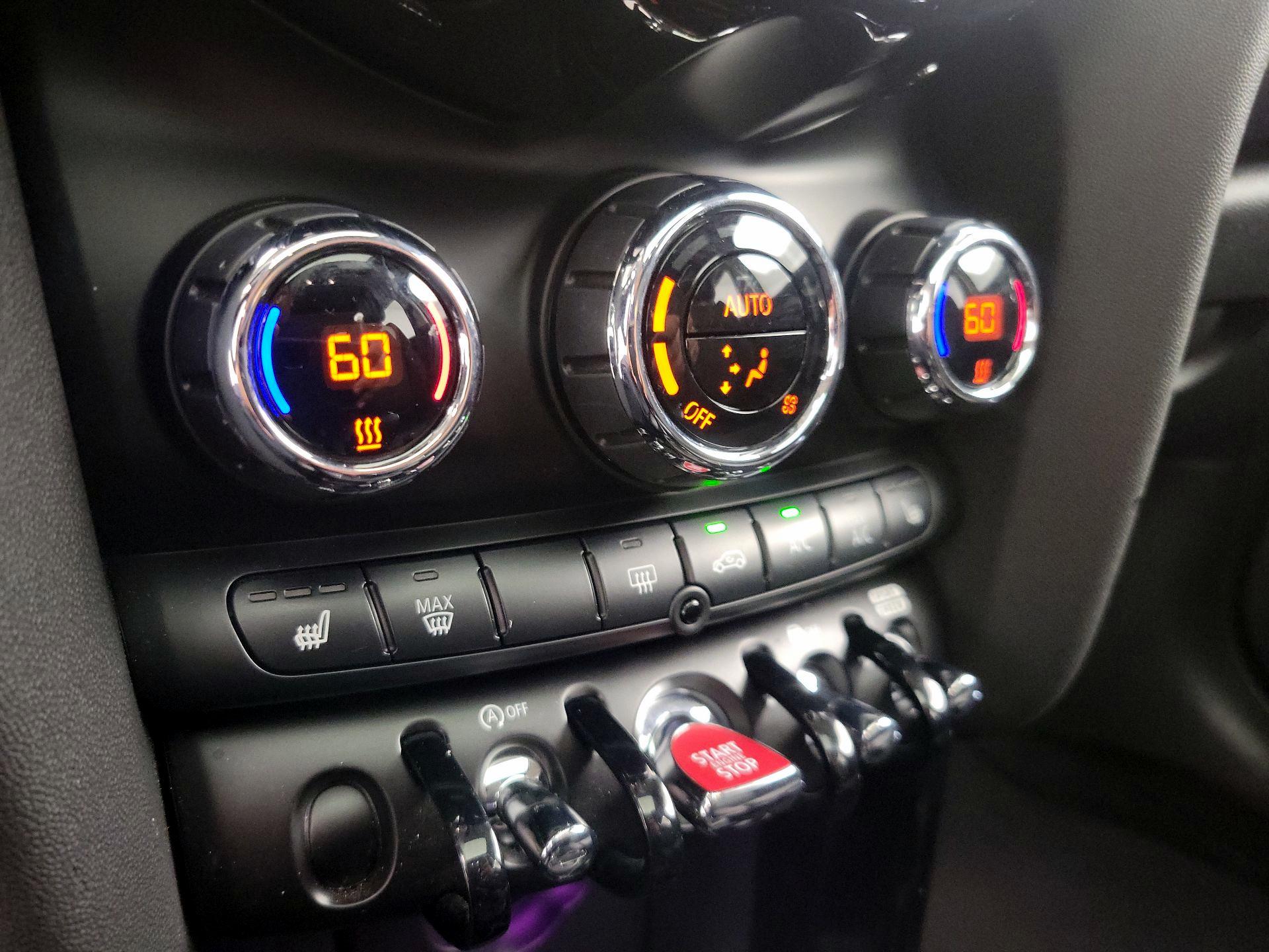 Thumbnail: 2022 MINI Cooper Hardtop - 16