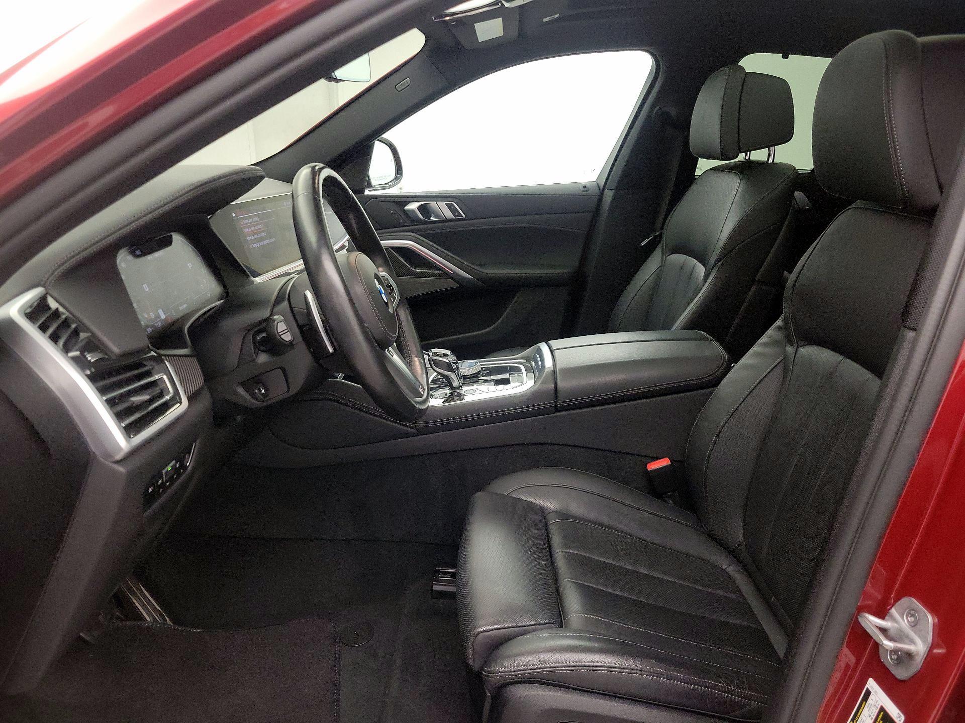 Thumbnail: 2021 BMW X6 - 11