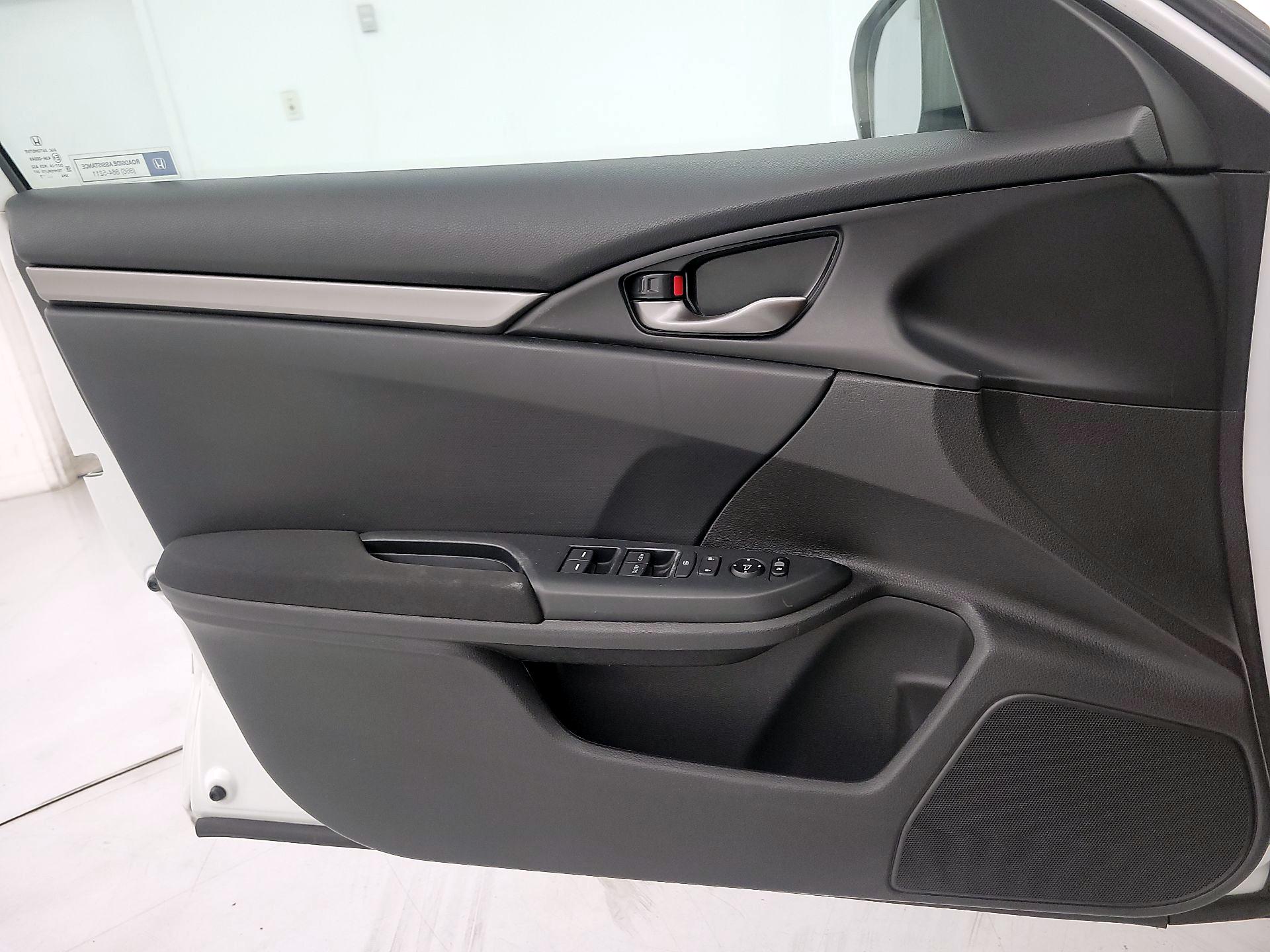 Thumbnail: 2017 Honda Civic - 12