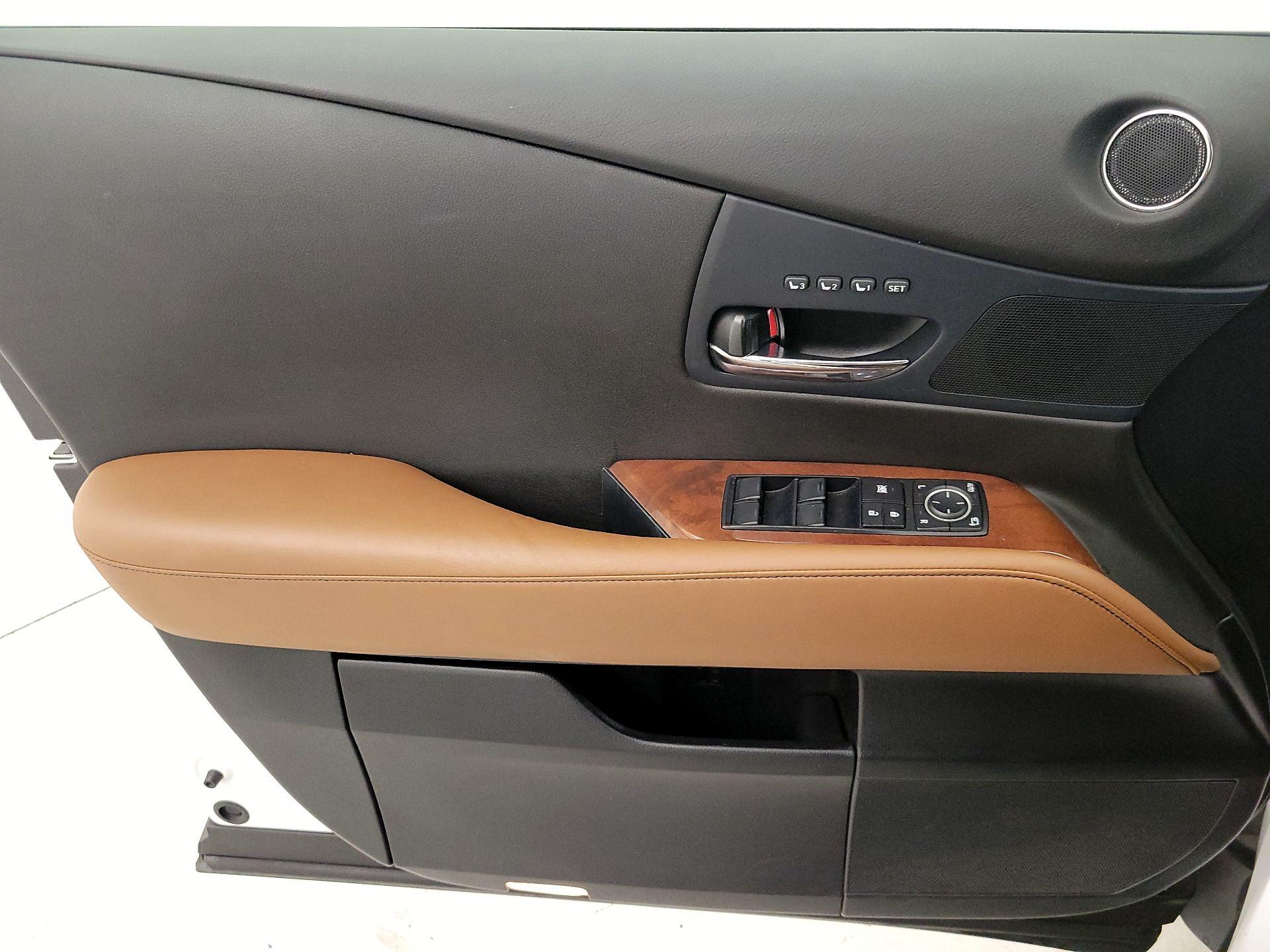 Thumbnail: 2015 Lexus RX - 12