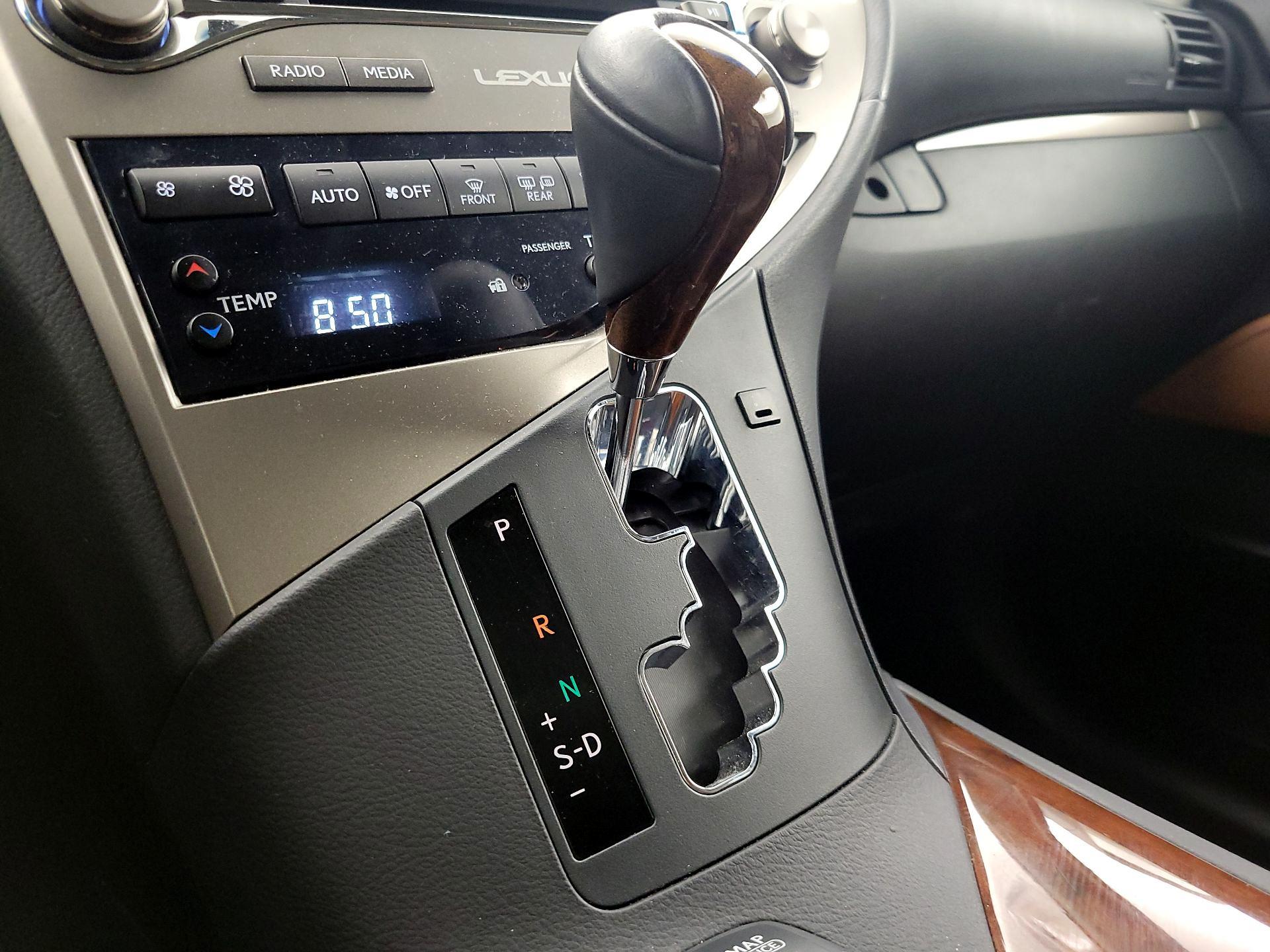 Thumbnail: 2015 Lexus RX - 18
