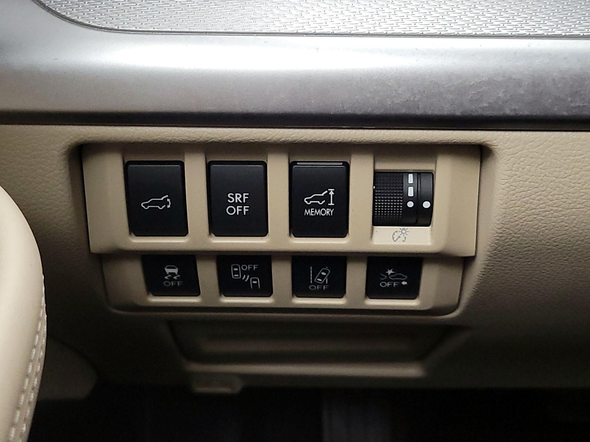 Thumbnail: 2015 Subaru Outback - 13