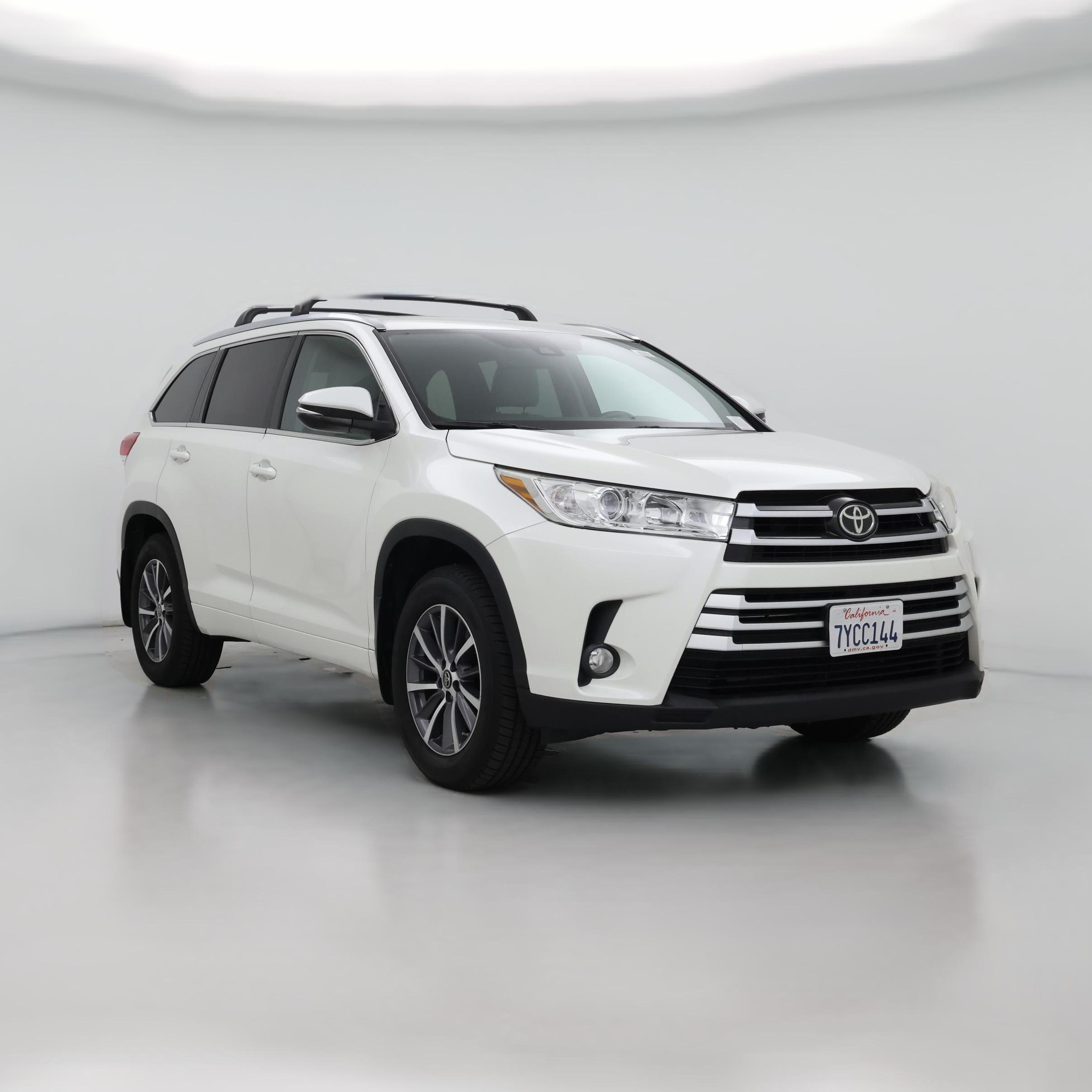 Thumbnail: 2017 Toyota Highlander - 1