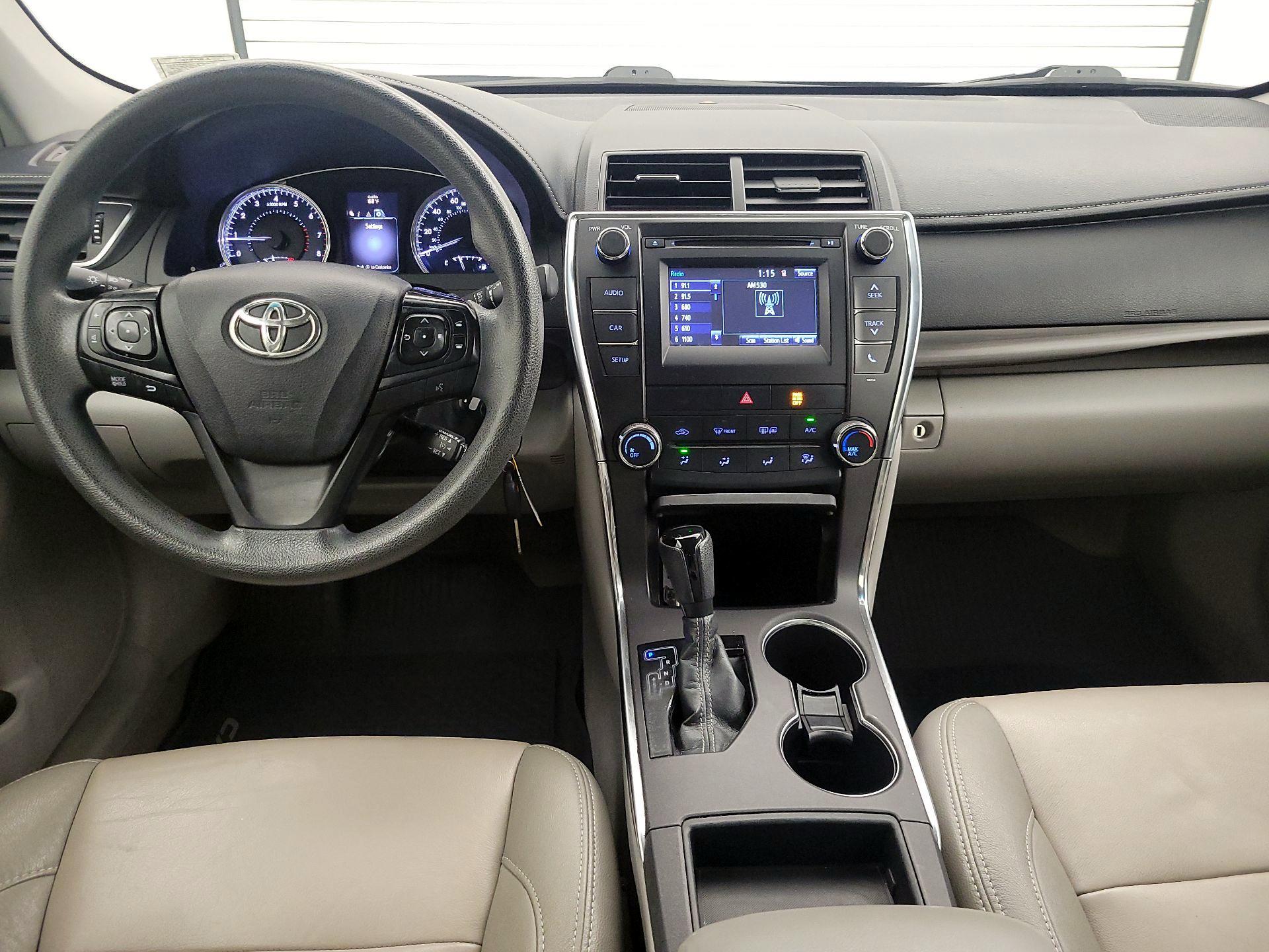 Thumbnail: 2016 Toyota Camry - 9