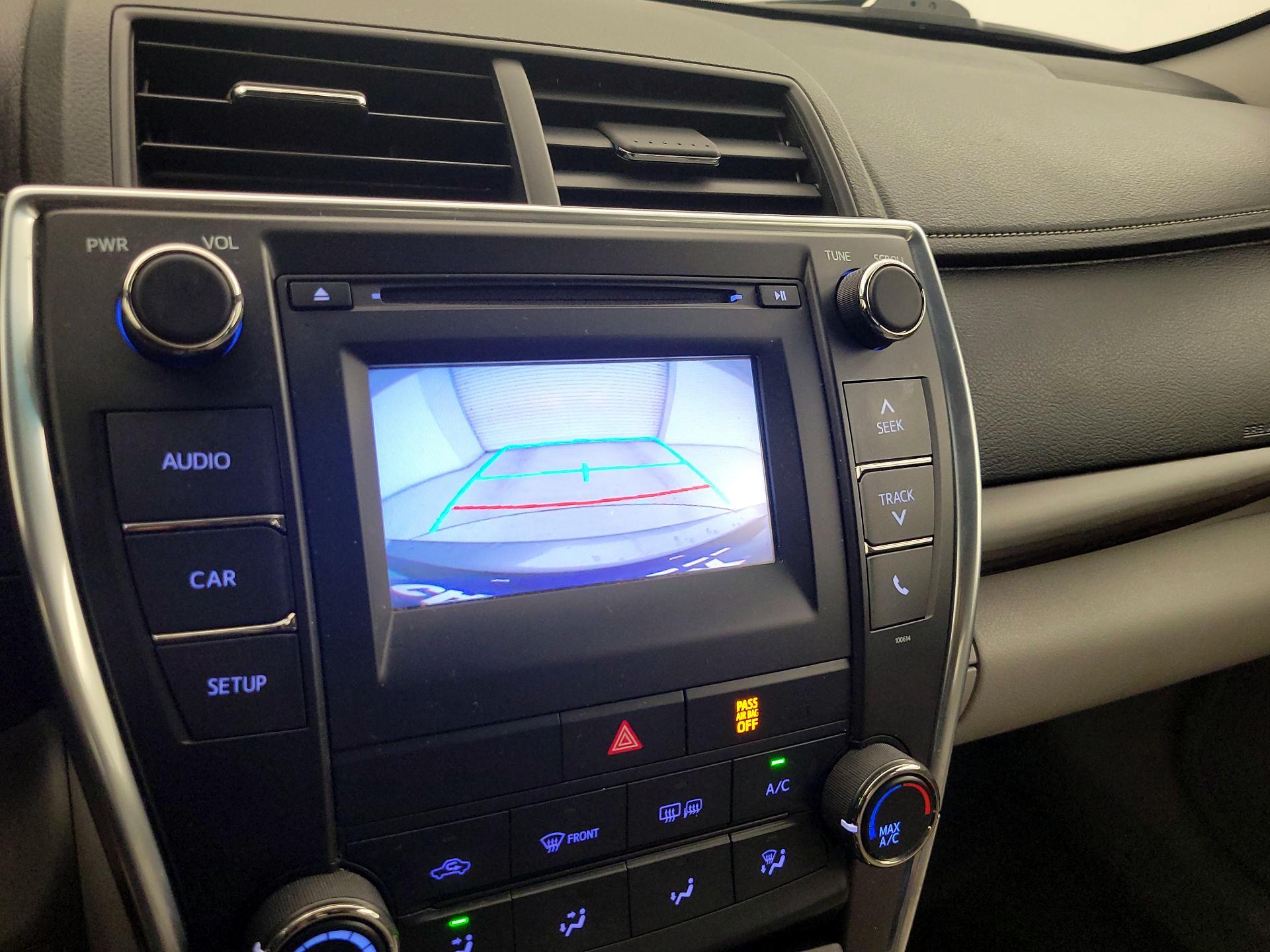 Thumbnail: 2016 Toyota Camry - 14