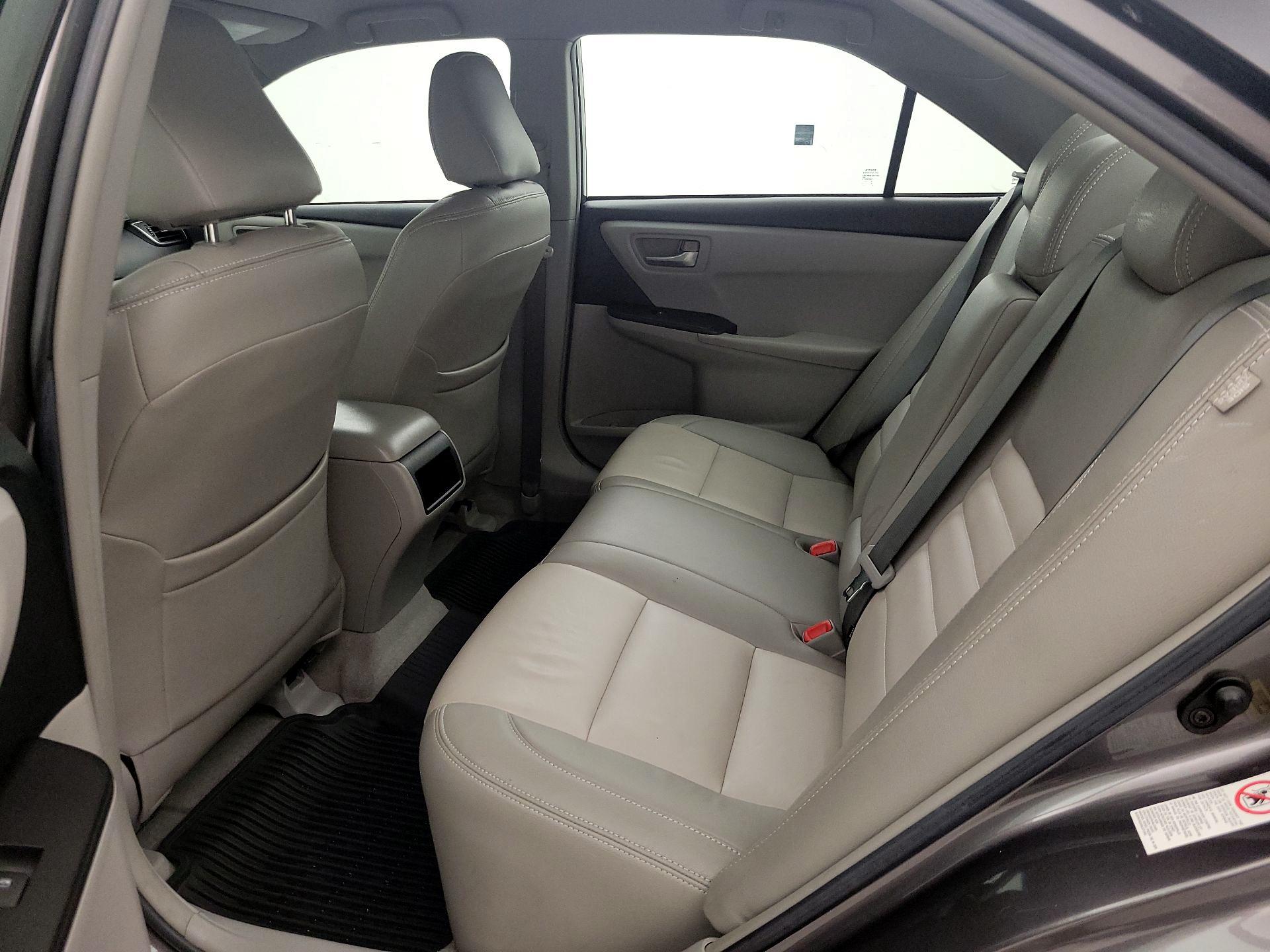 Thumbnail: 2016 Toyota Camry - 19
