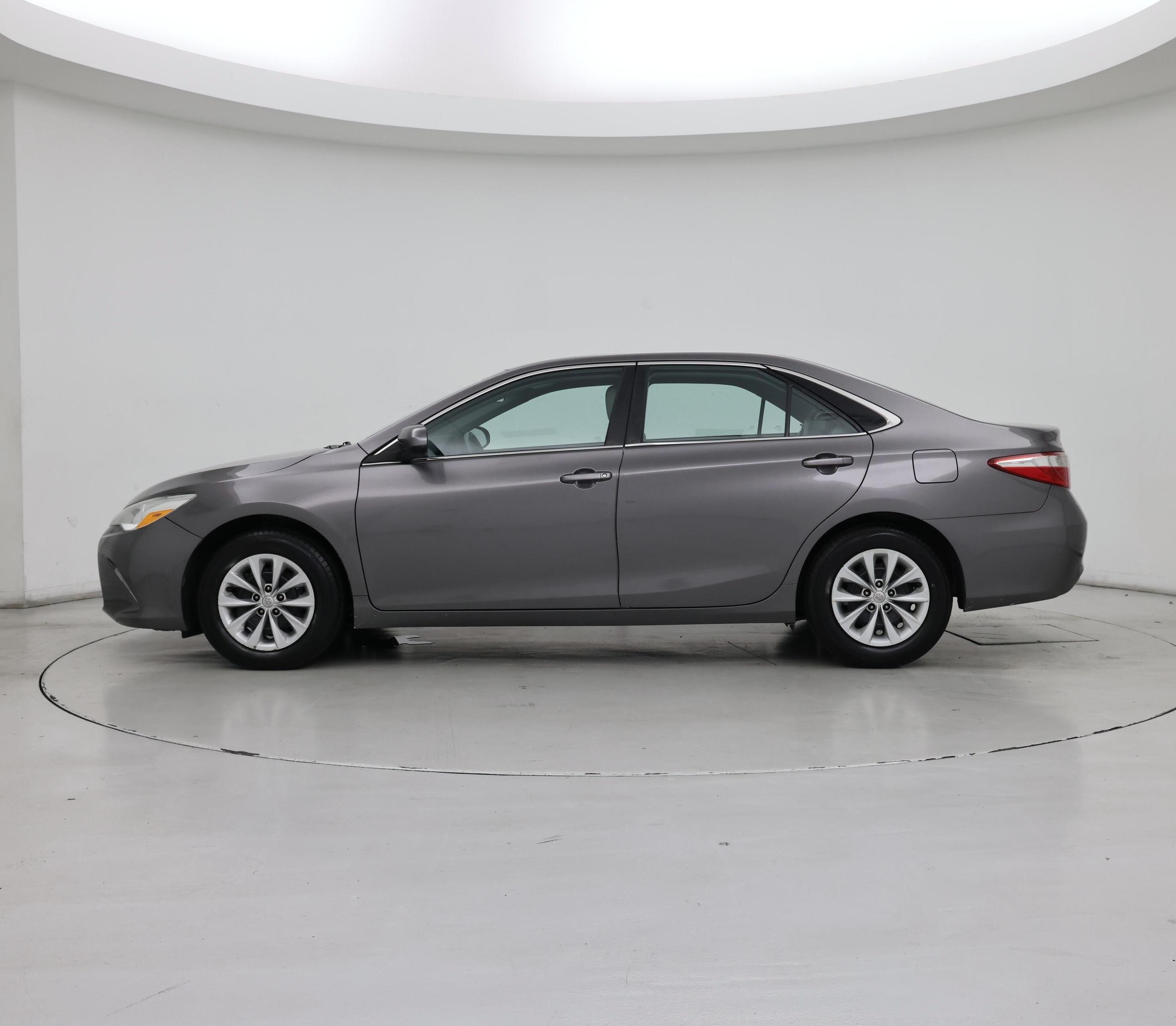 Thumbnail: 2016 Toyota Camry - 3