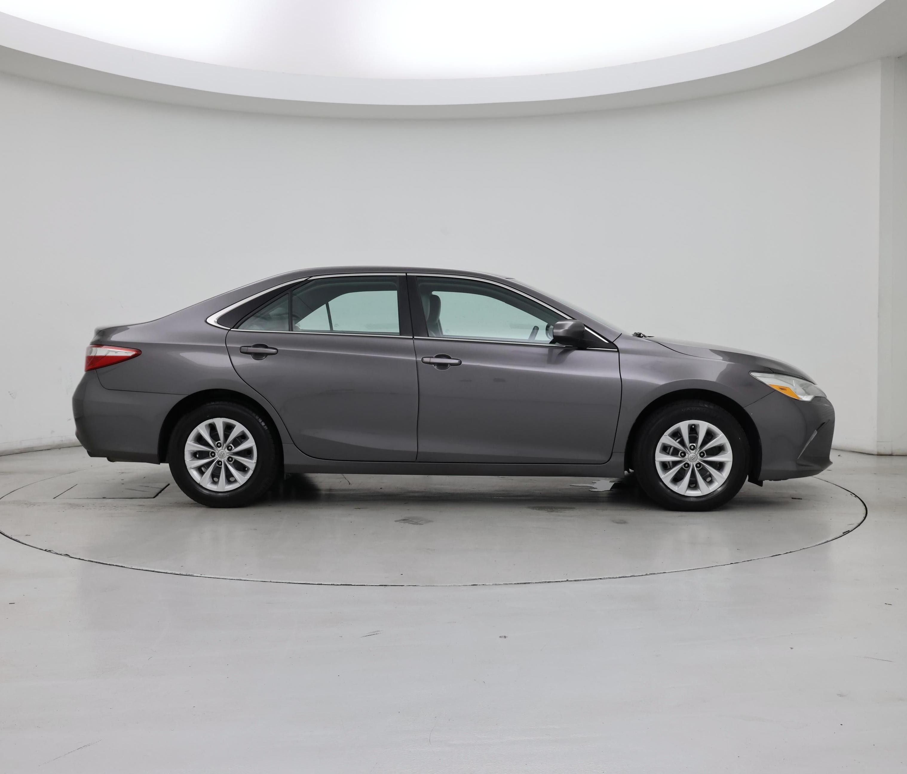 Thumbnail: 2016 Toyota Camry - 7
