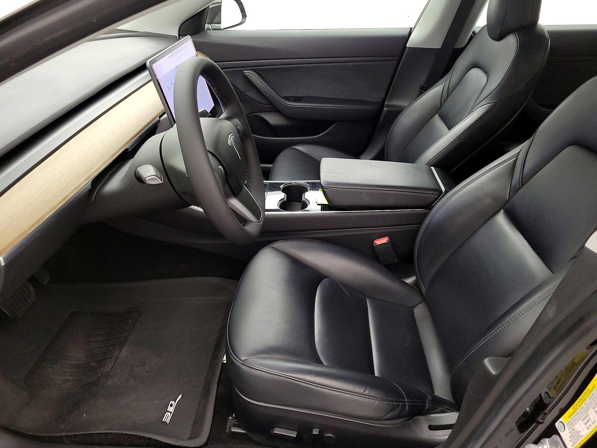 Thumbnail: 2019 Tesla Model 3 - 11