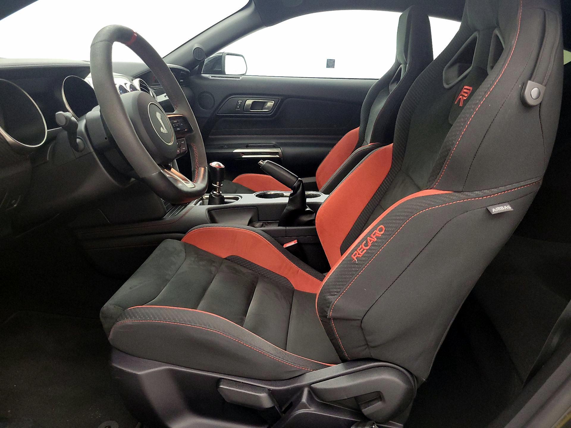 Thumbnail: 2019 Ford Mustang - 11