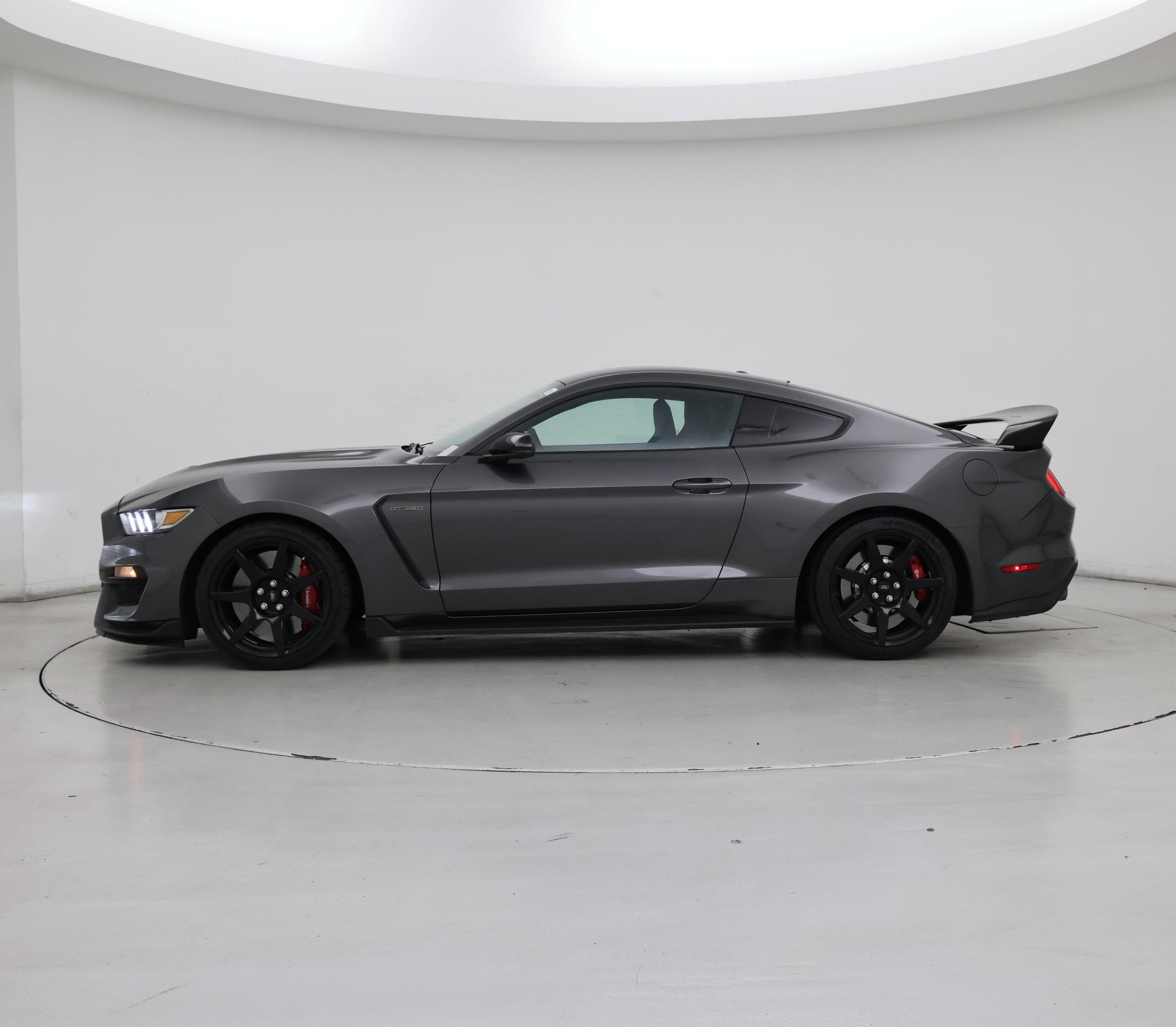 Thumbnail: 2019 Ford Mustang - 3