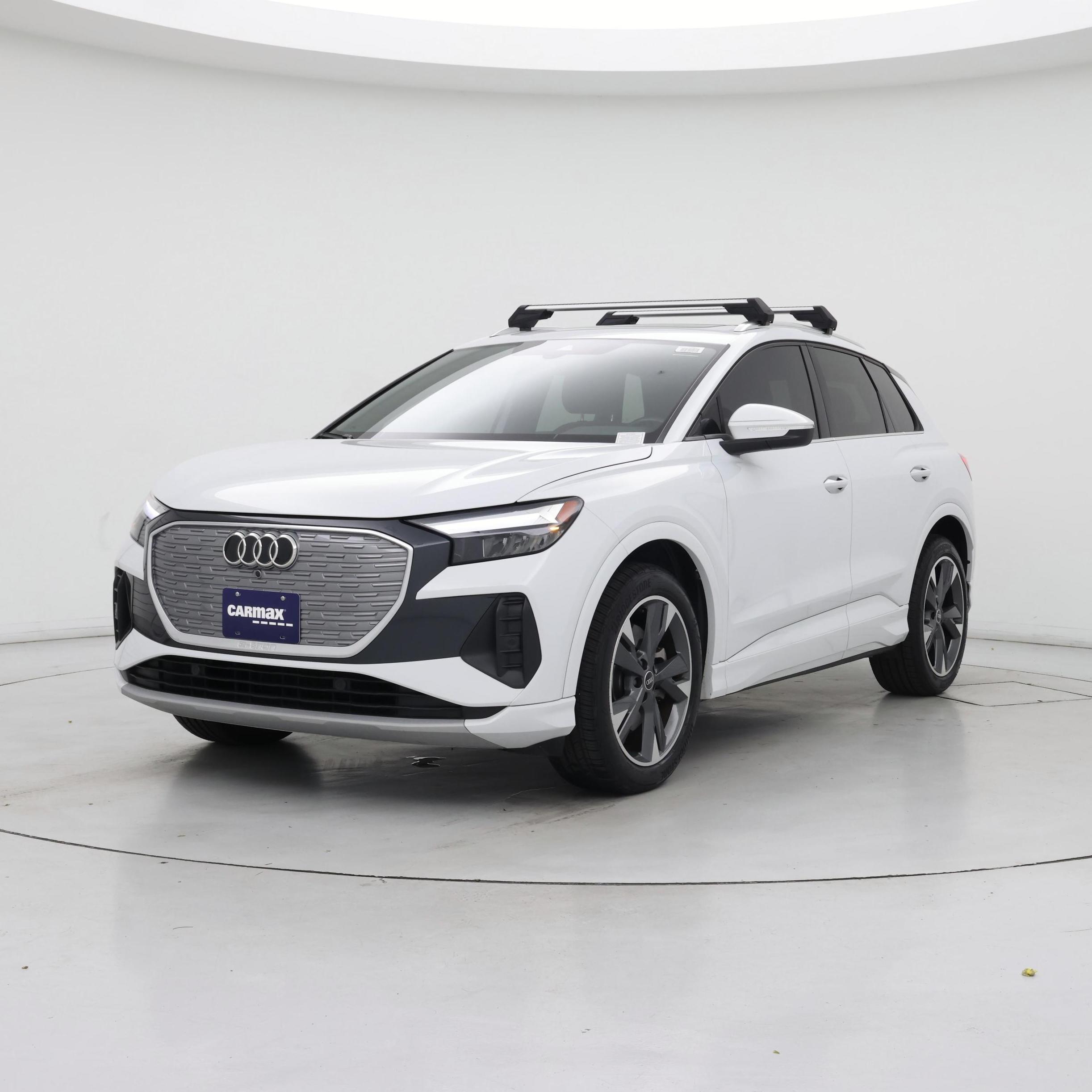 Thumbnail: 2022 Audi Q4 e-tron - 4