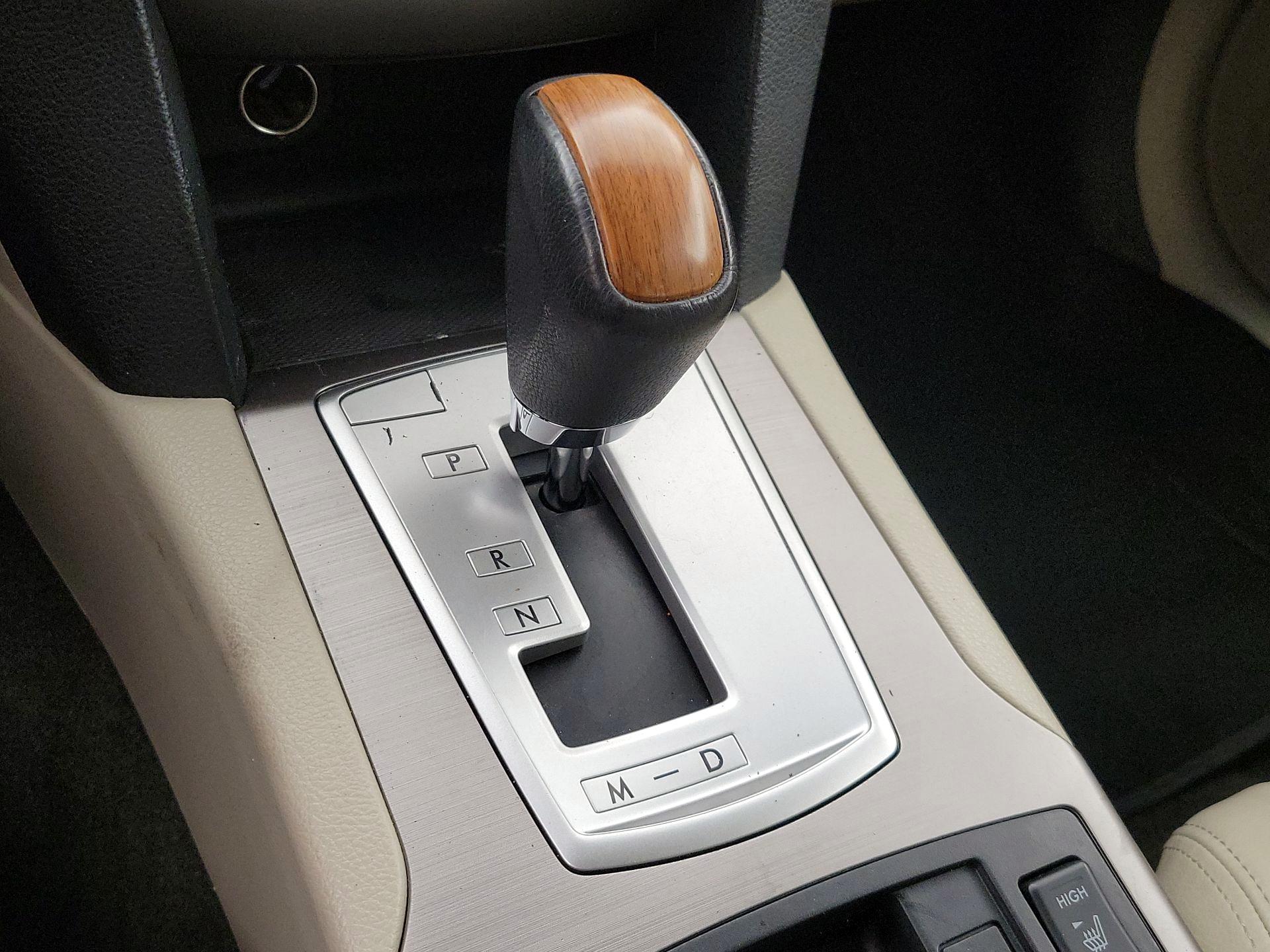 Thumbnail: 2014 Subaru Outback - 17