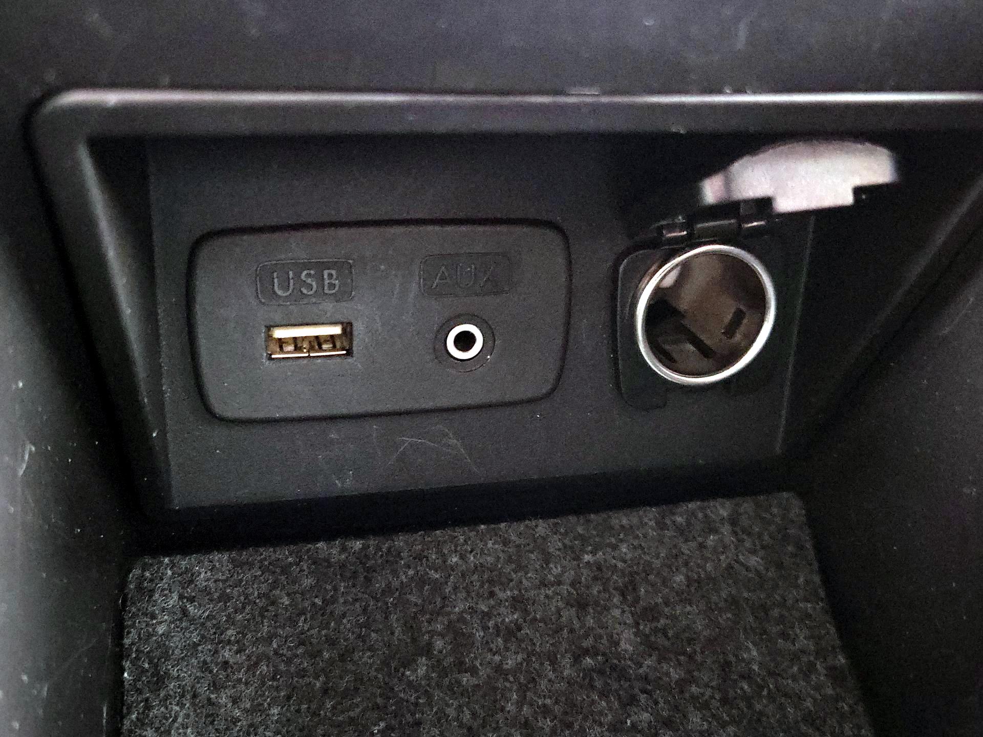 Thumbnail: 2014 Subaru Outback - 18