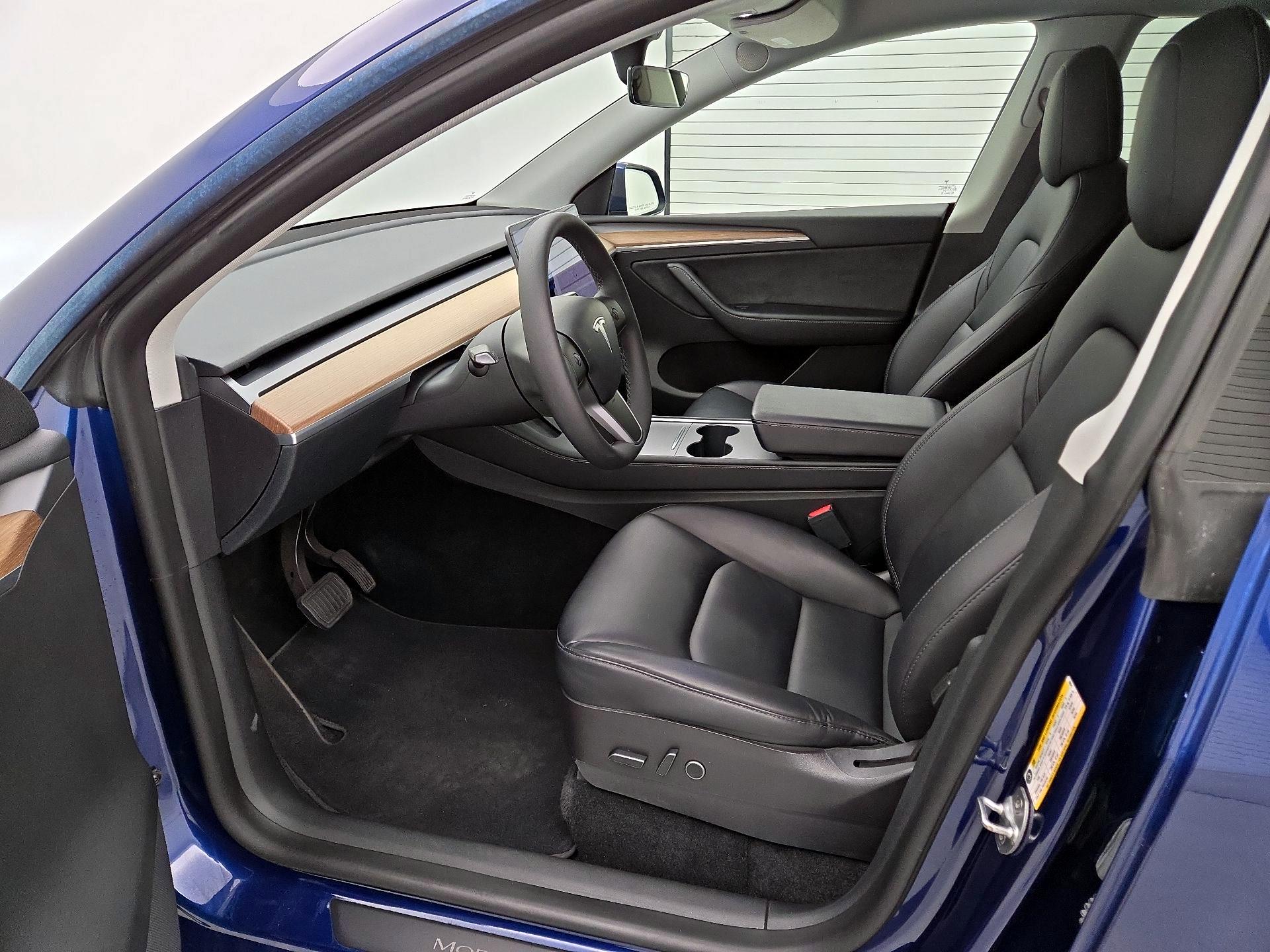 Thumbnail: 2023 Tesla Model Y - 11