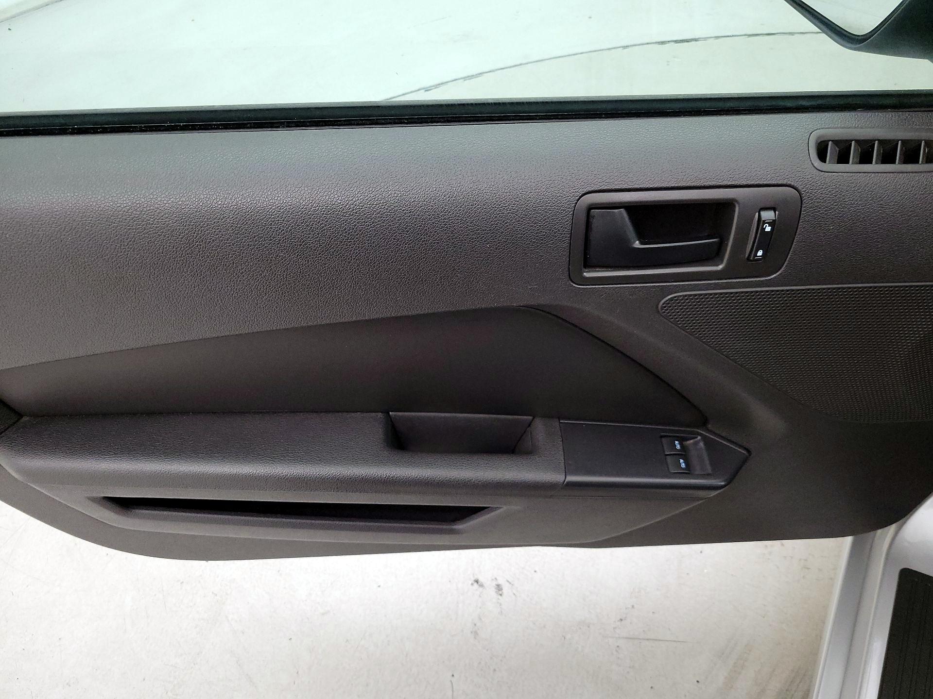 Thumbnail: 2014 Ford Mustang - 12