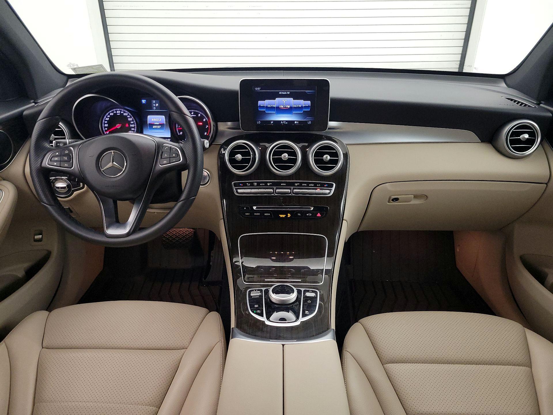 Thumbnail: 2017 Mercedes-Benz GLC - 9