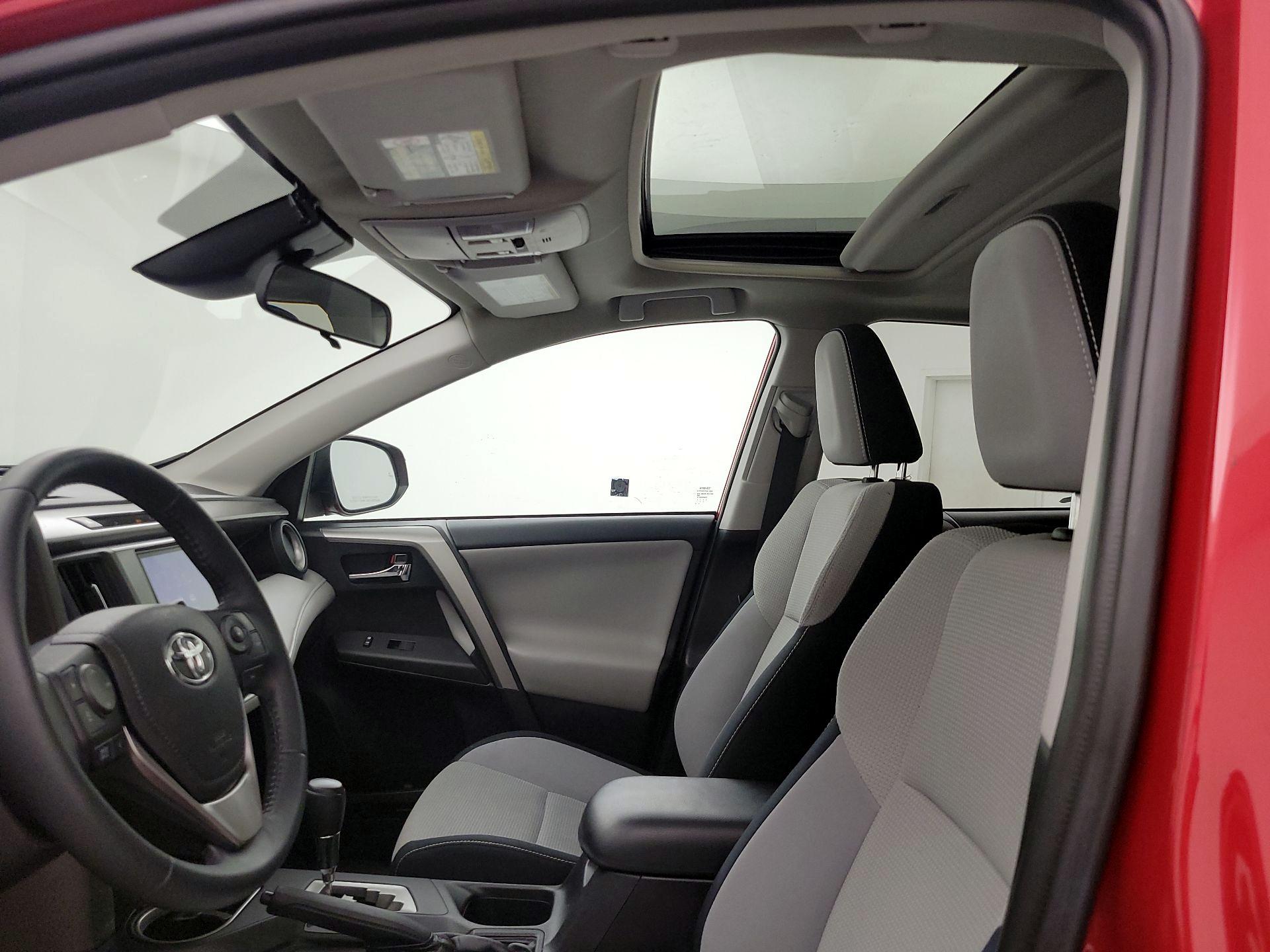Thumbnail: 2017 Toyota RAV4 - 19