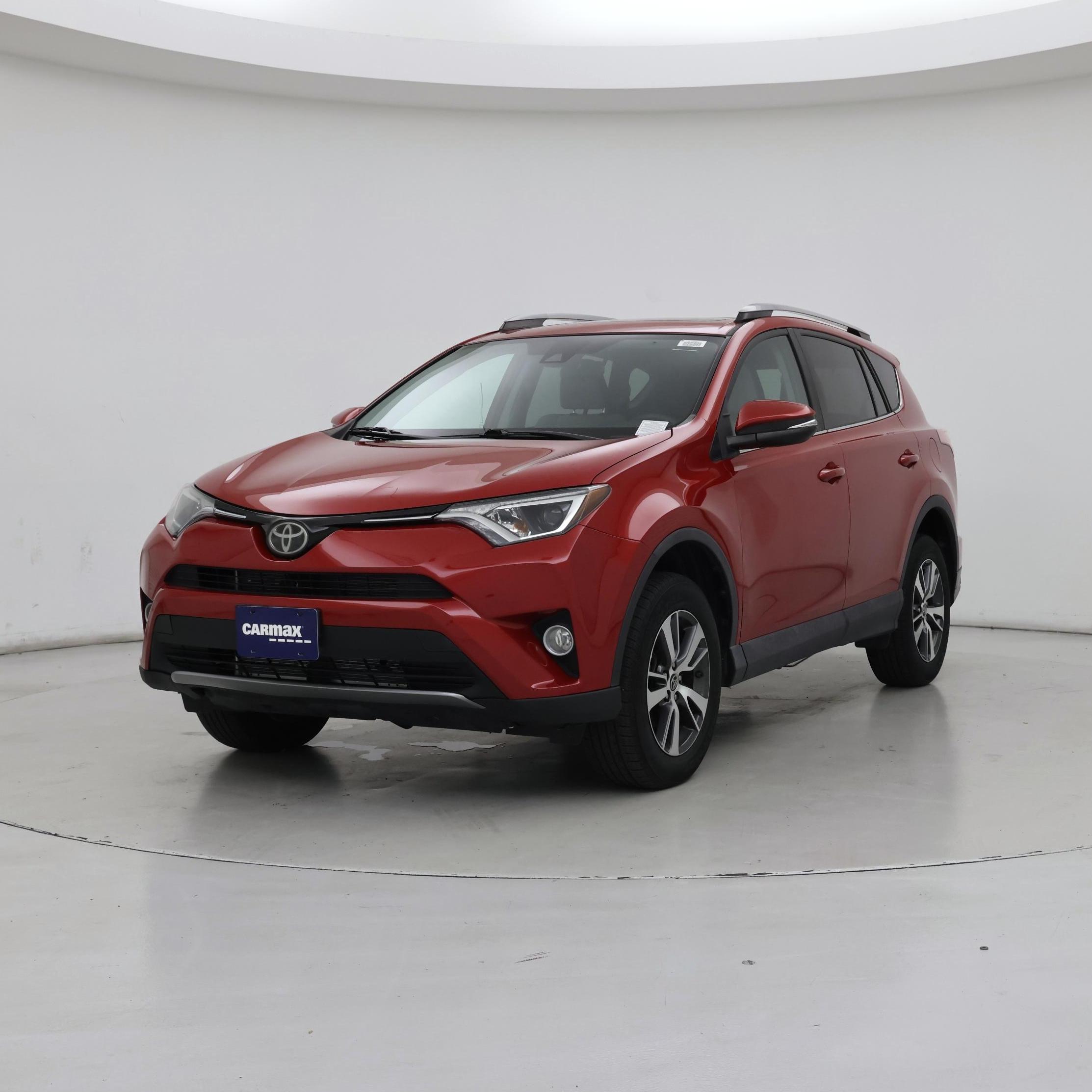 Thumbnail: 2017 Toyota RAV4 - 4