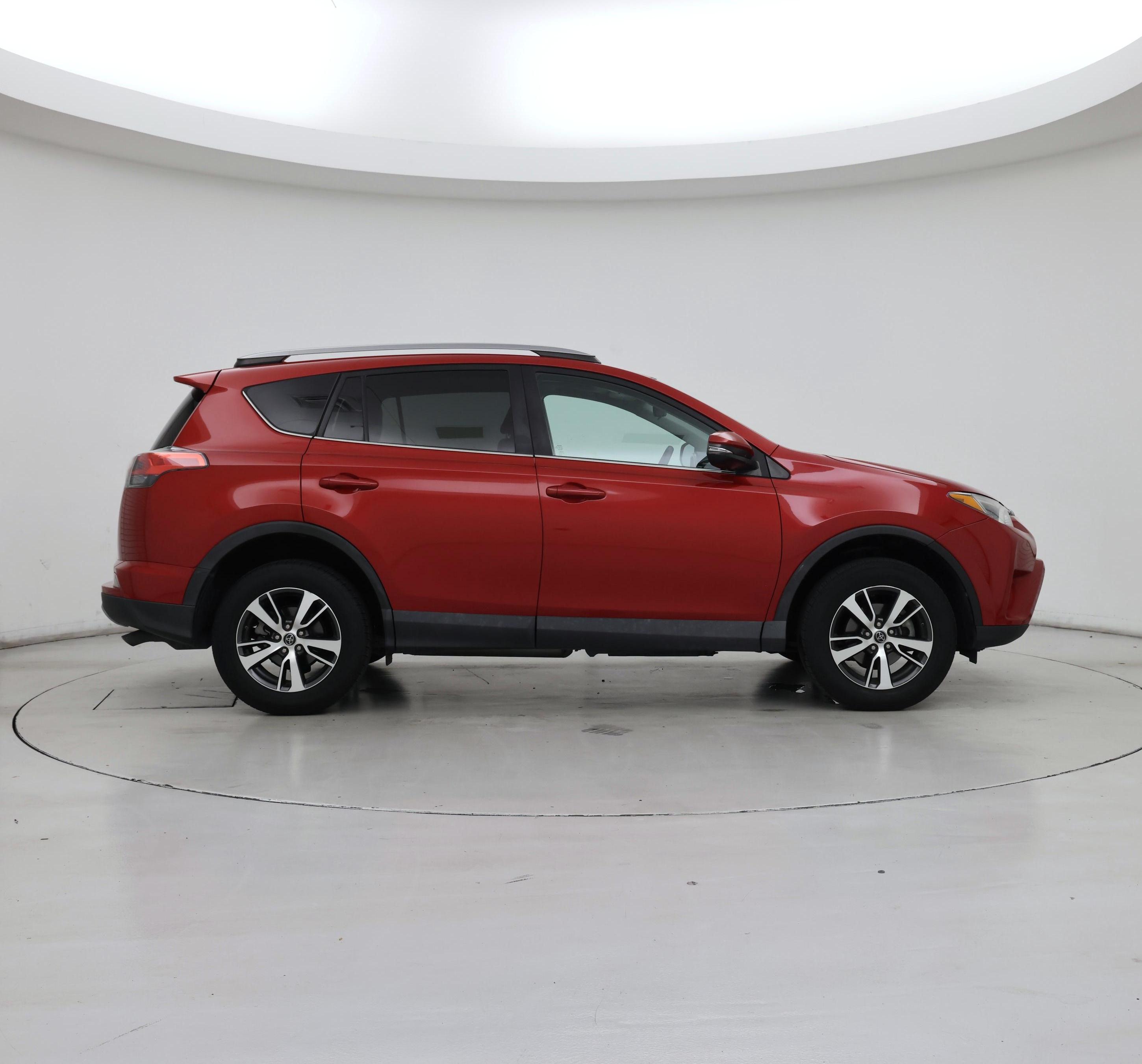 Thumbnail: 2017 Toyota RAV4 - 7