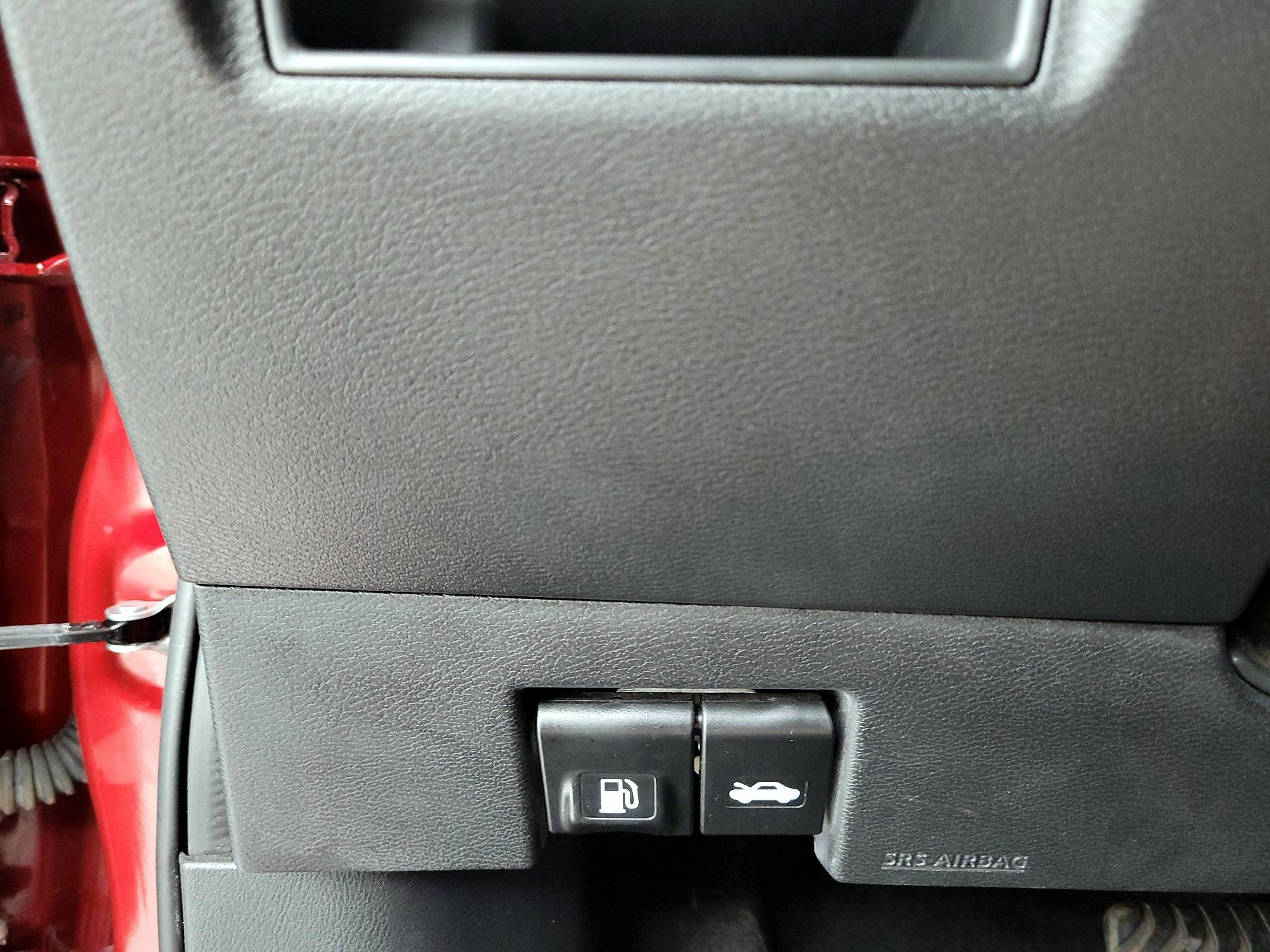 Thumbnail: 2020 Nissan Versa - 13