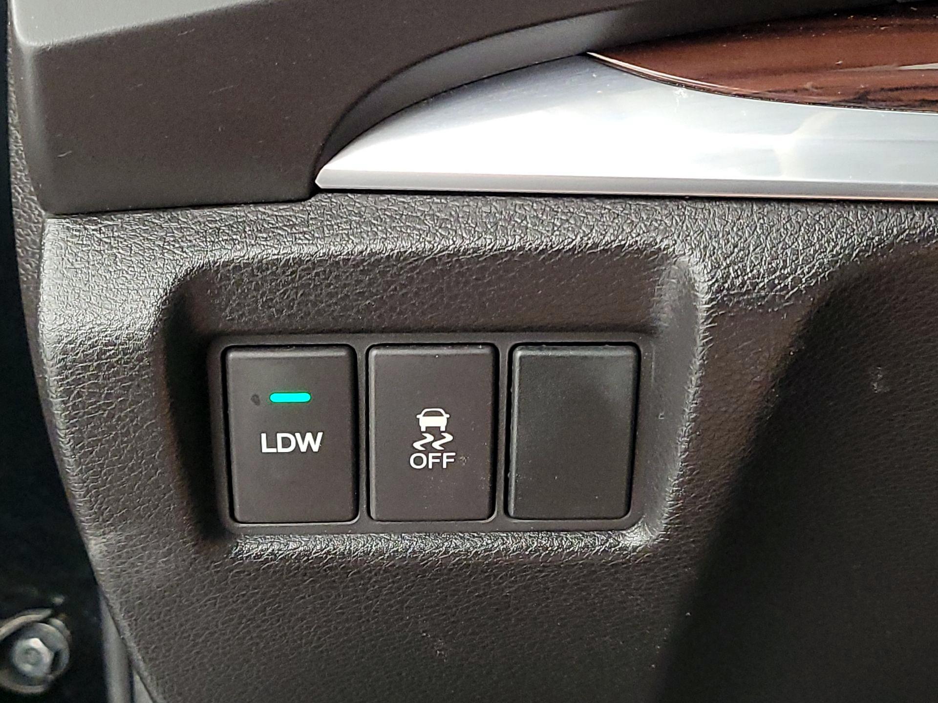 Thumbnail: 2014 Acura MDX - 13
