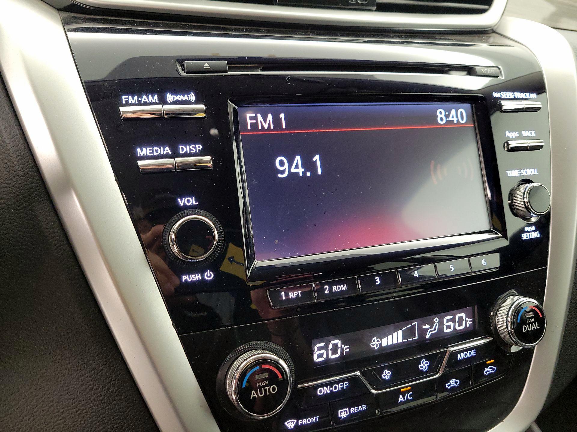Thumbnail: 2015 Nissan Murano - 15