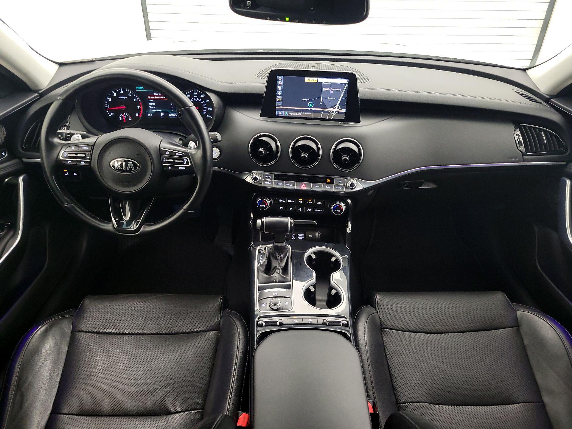 Thumbnail: 2018 Kia Stinger - 9