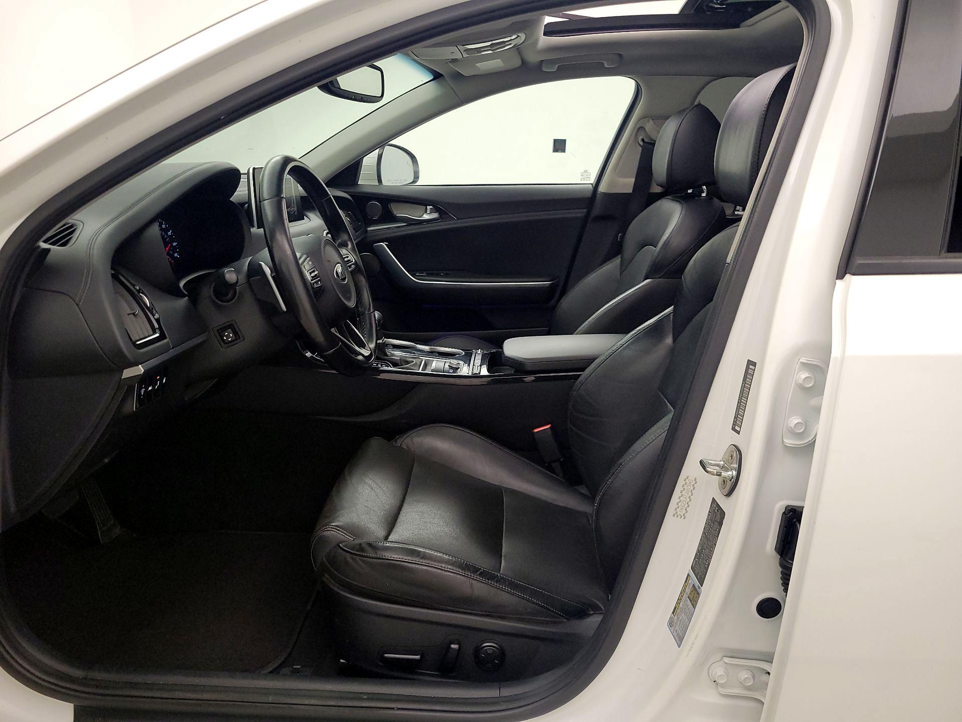 Thumbnail: 2018 Kia Stinger - 11