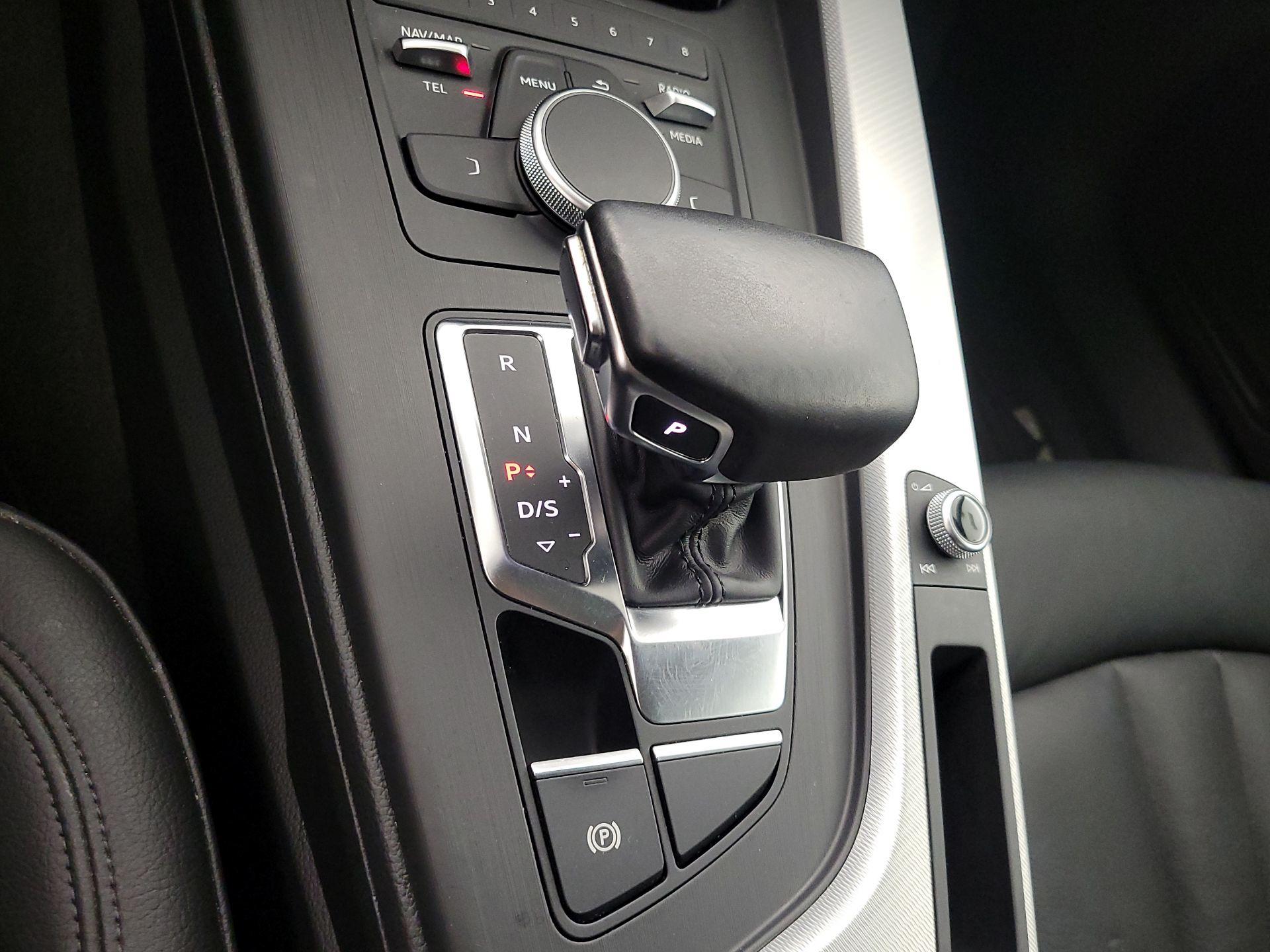 Thumbnail: 2018 Audi A4 - 17