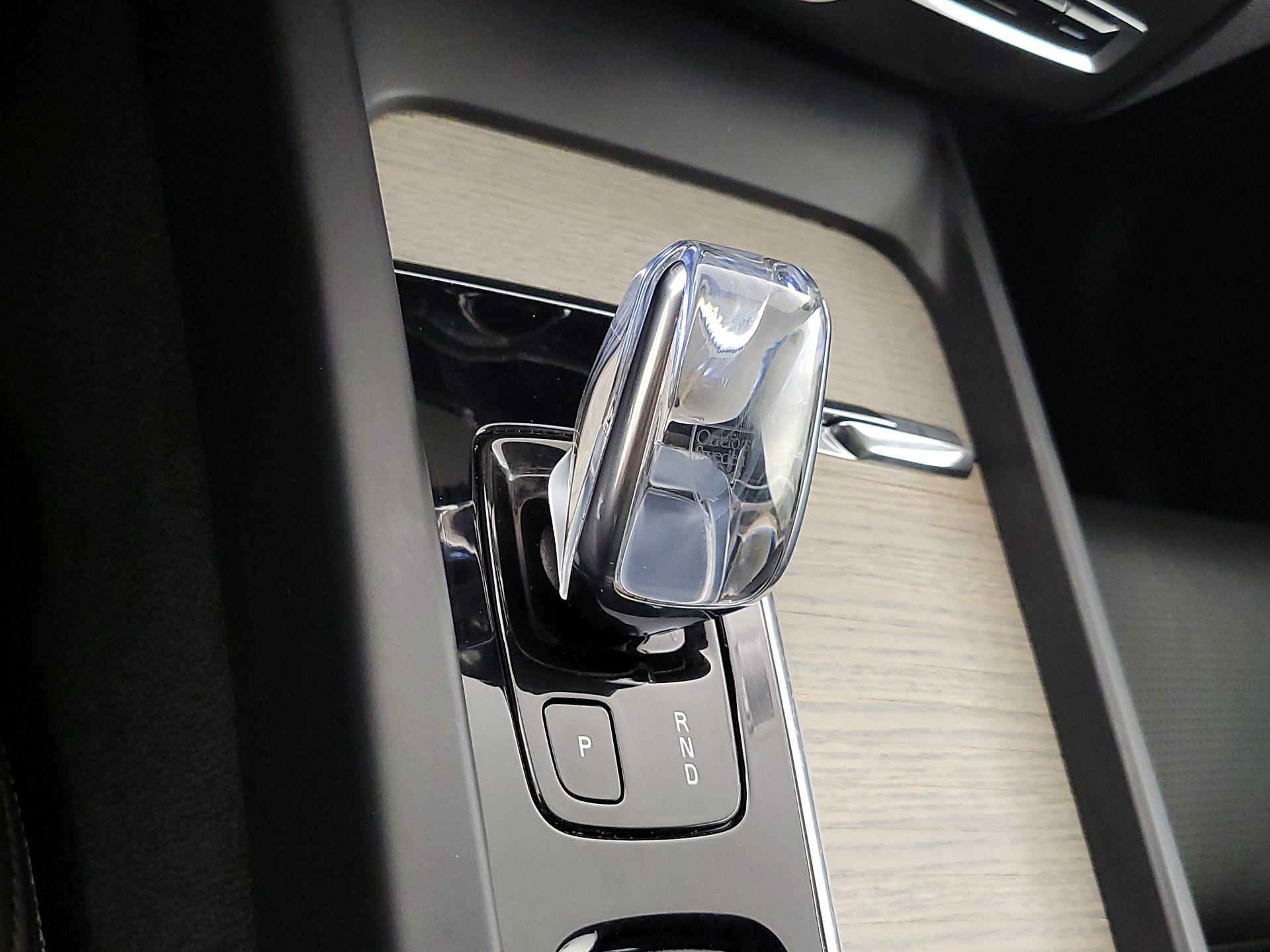Thumbnail: 2022 Volvo XC60 - 17