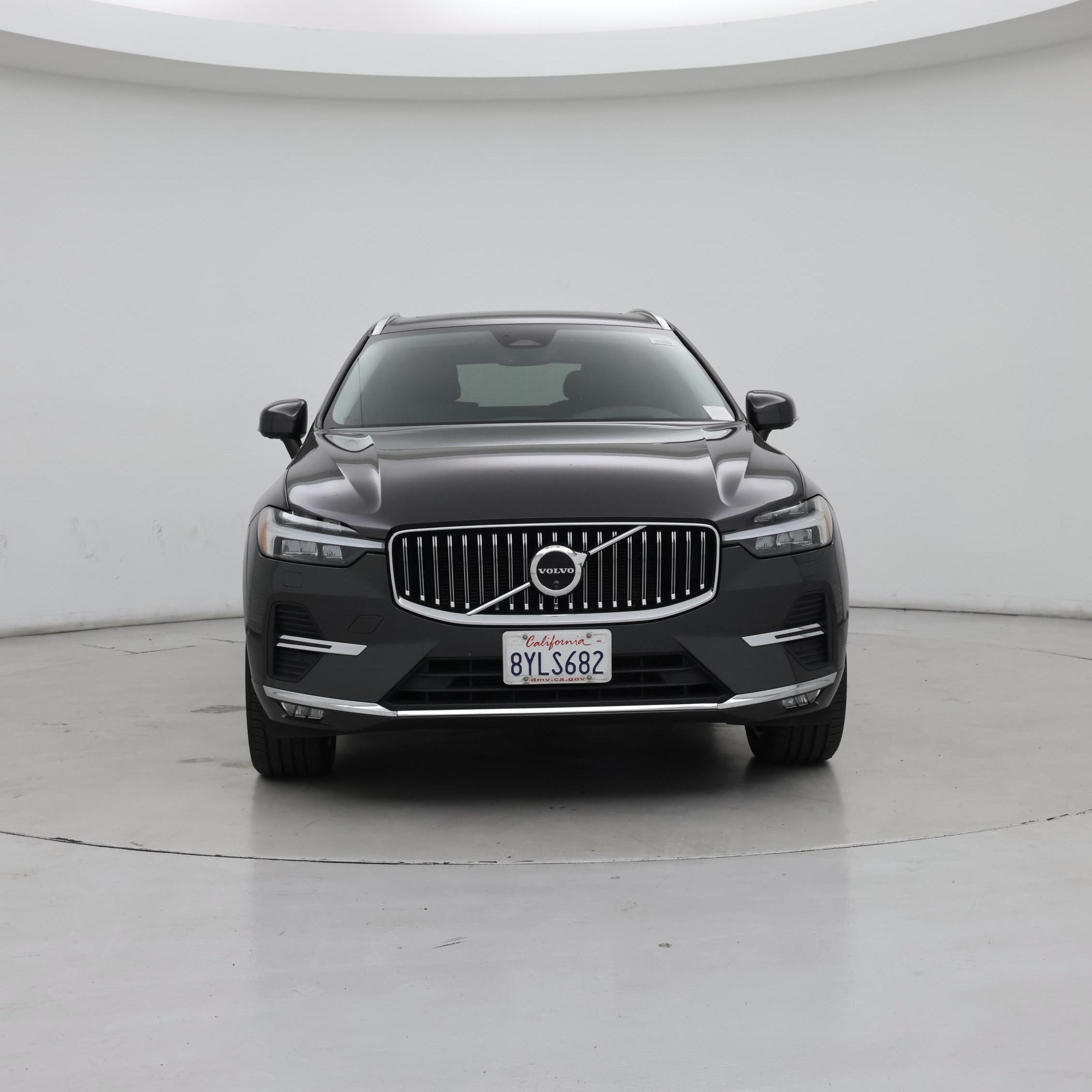 Thumbnail: 2022 Volvo XC60 - 5