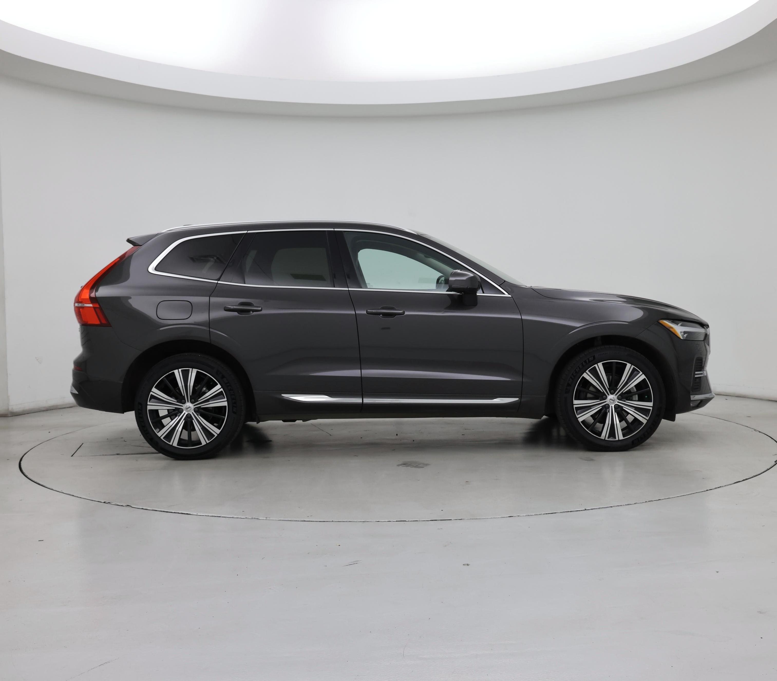 Thumbnail: 2022 Volvo XC60 - 7