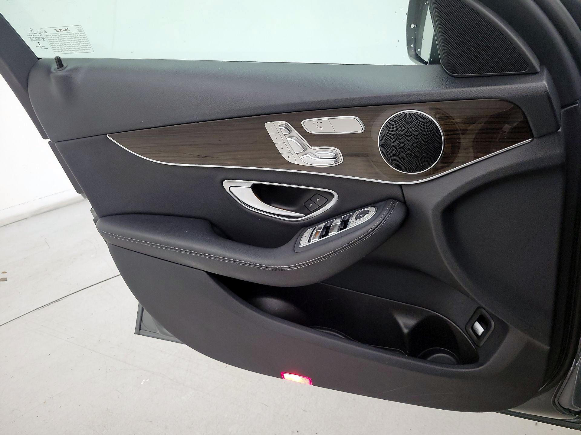 Thumbnail: 2019 Mercedes-Benz C-Class - 12