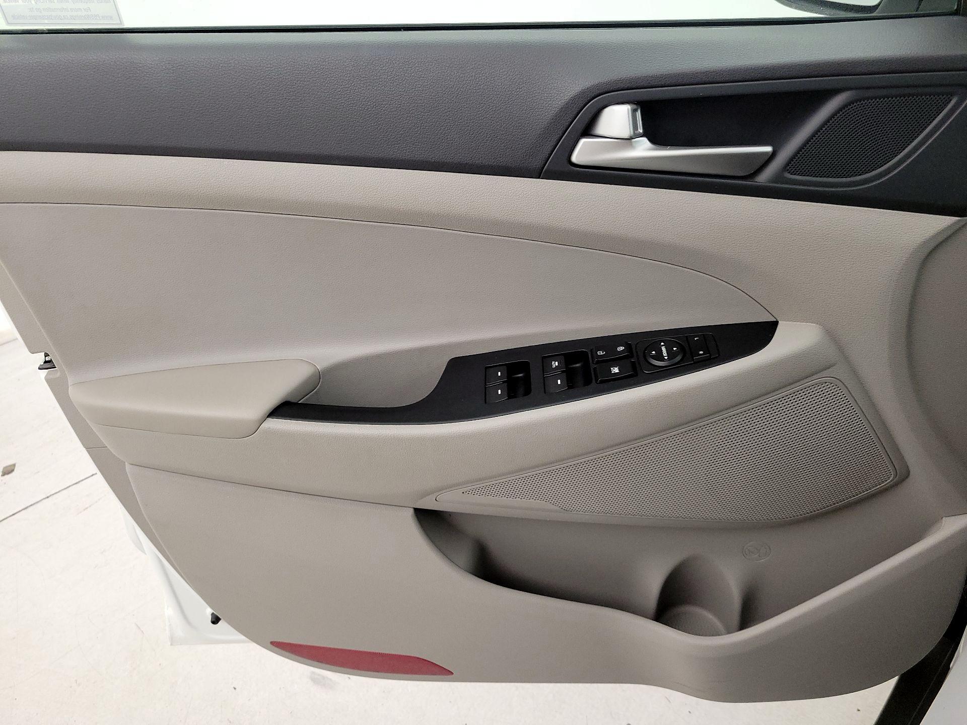 Thumbnail: 2020 Hyundai Tucson - 12
