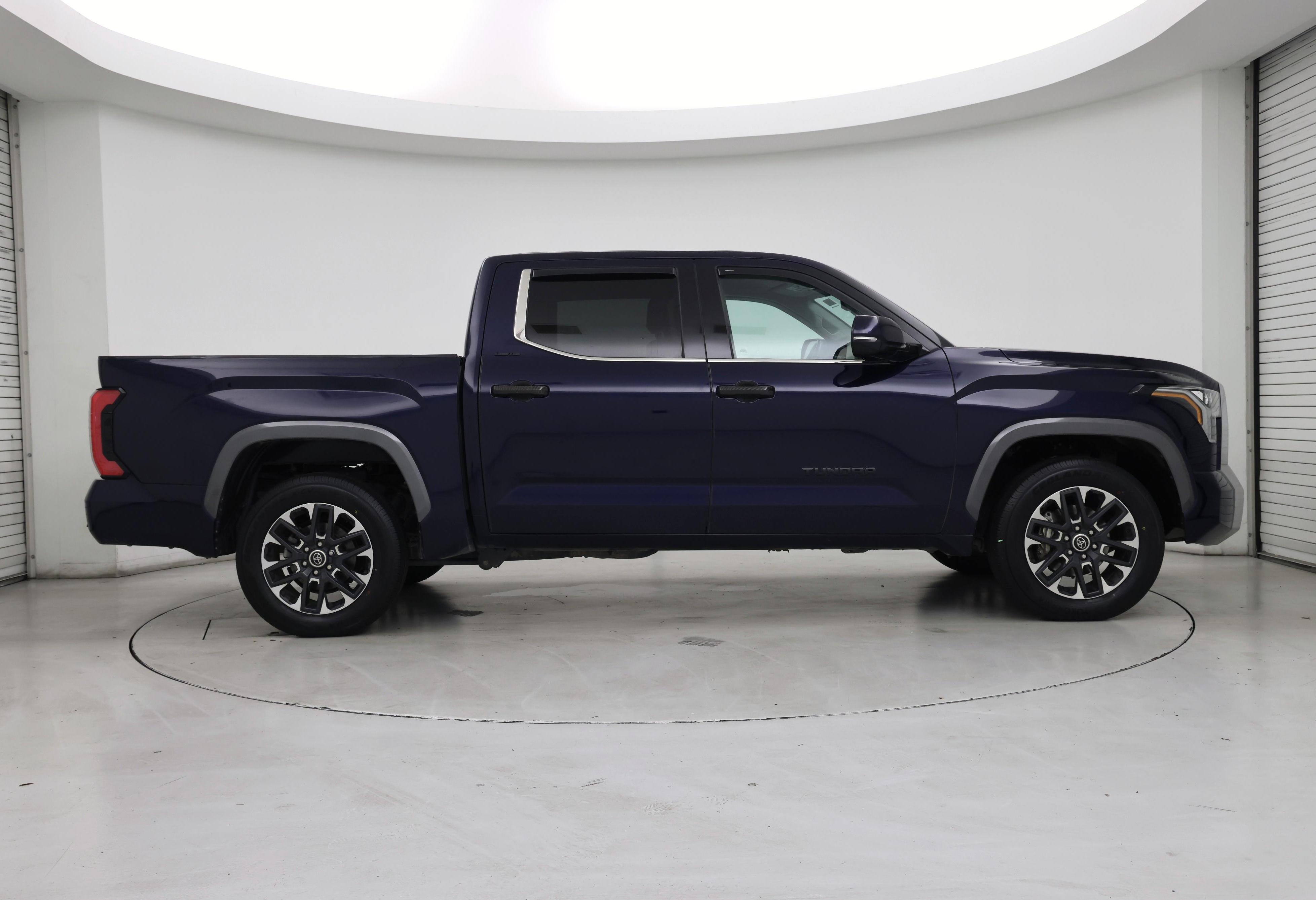 Thumbnail: 2023 Toyota Tundra - 7