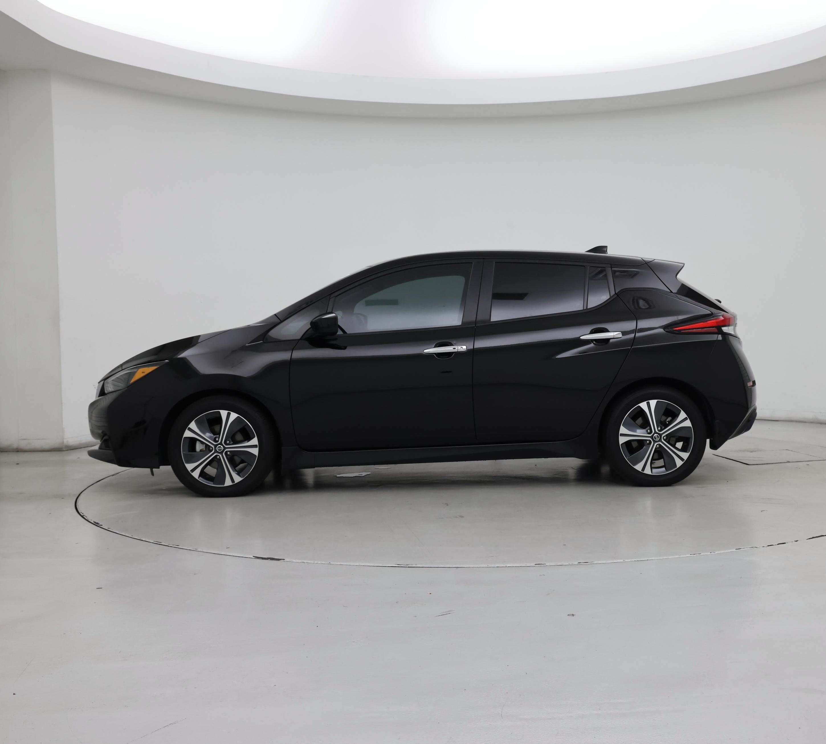 Thumbnail: 2022 Nissan Leaf - 3