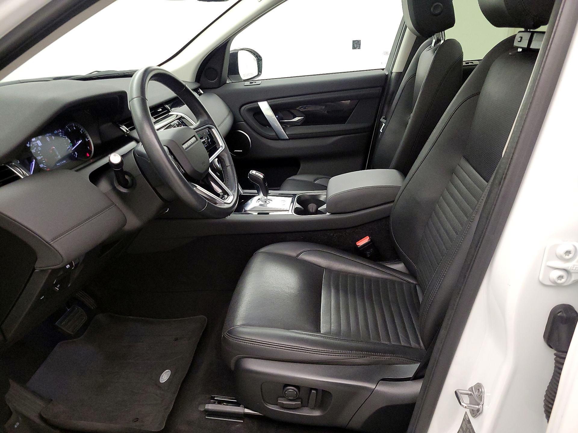 Thumbnail: 2023 Land Rover Discovery Sport - 11