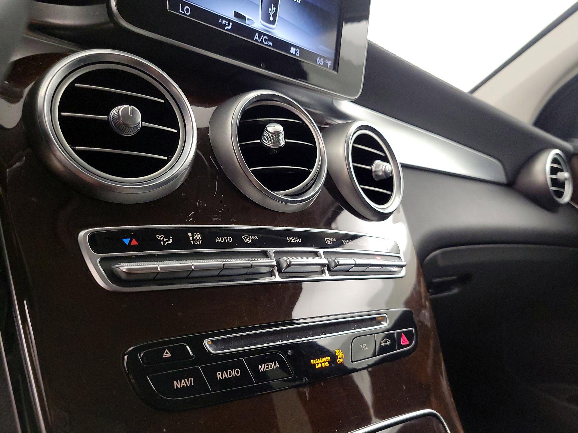 Thumbnail: 2018 Mercedes-Benz GLC - 17