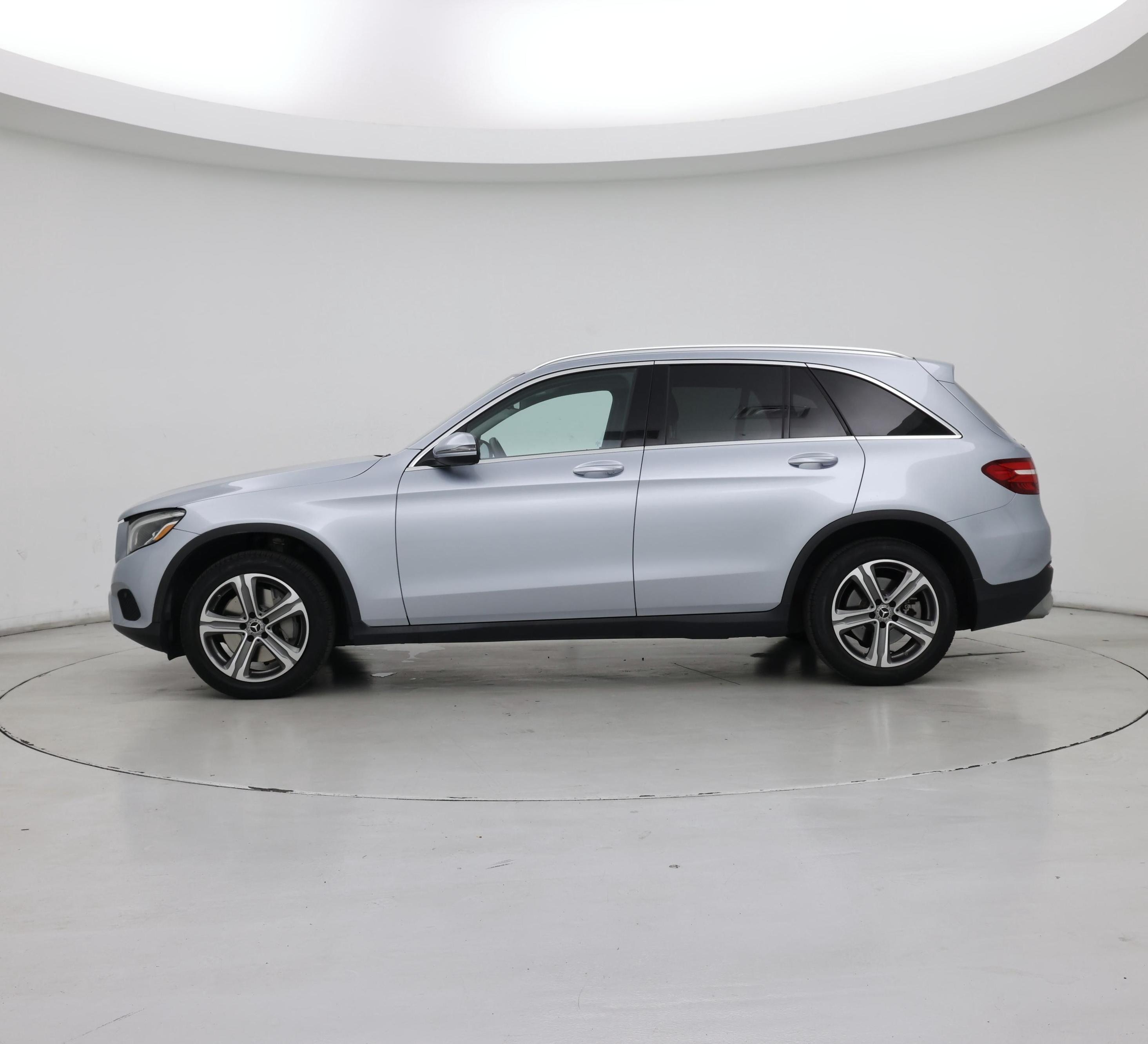 Thumbnail: 2018 Mercedes-Benz GLC - 3