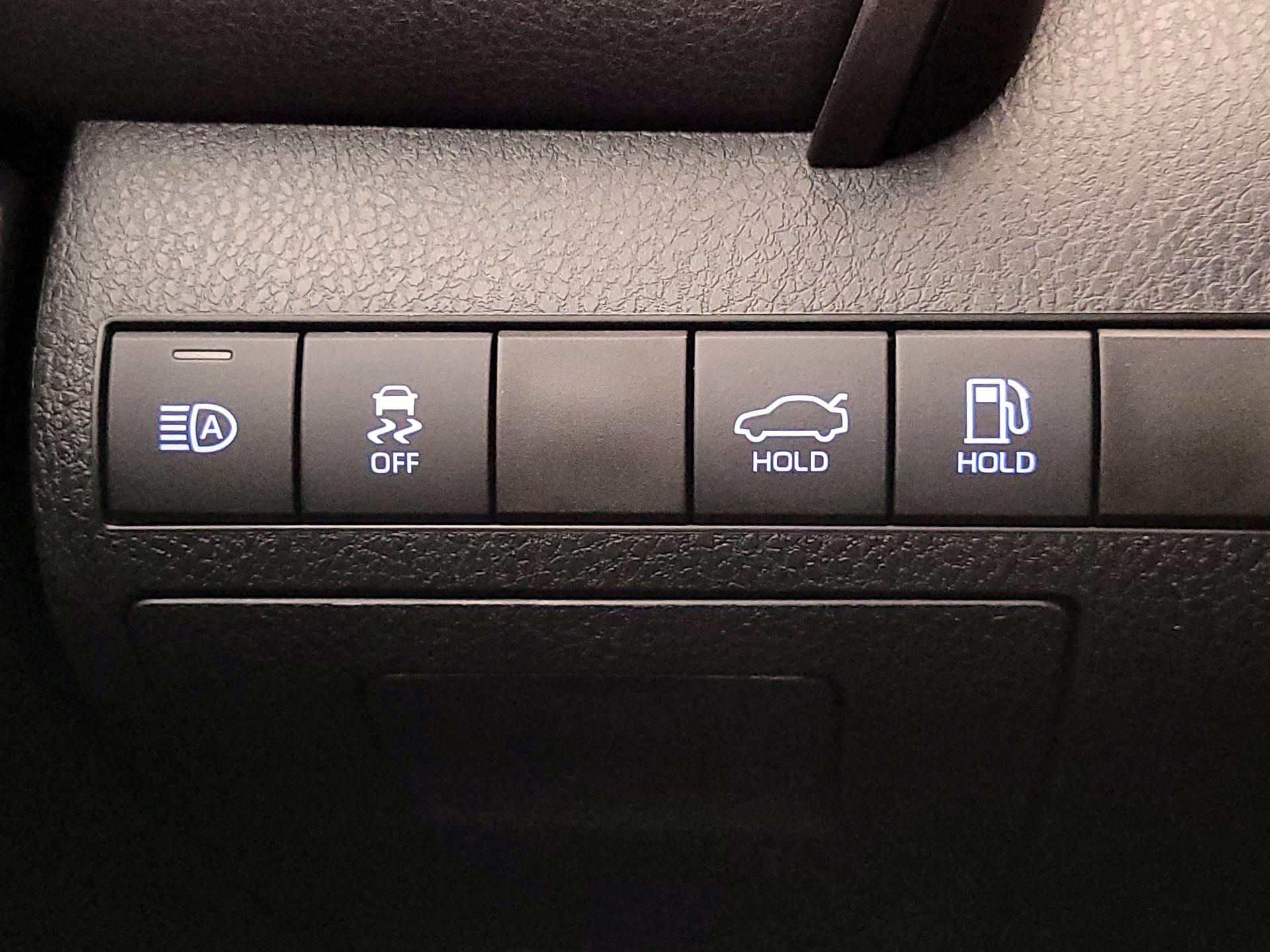 Thumbnail: 2020 Toyota Camry - 13