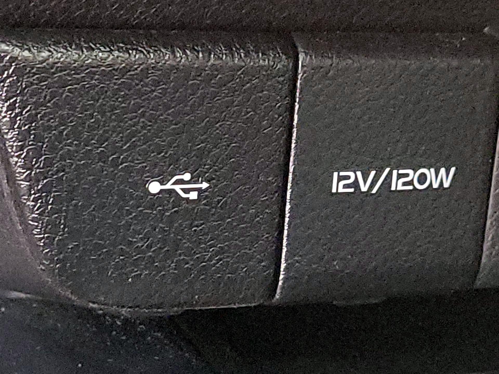 Thumbnail: 2020 Toyota Camry - 18