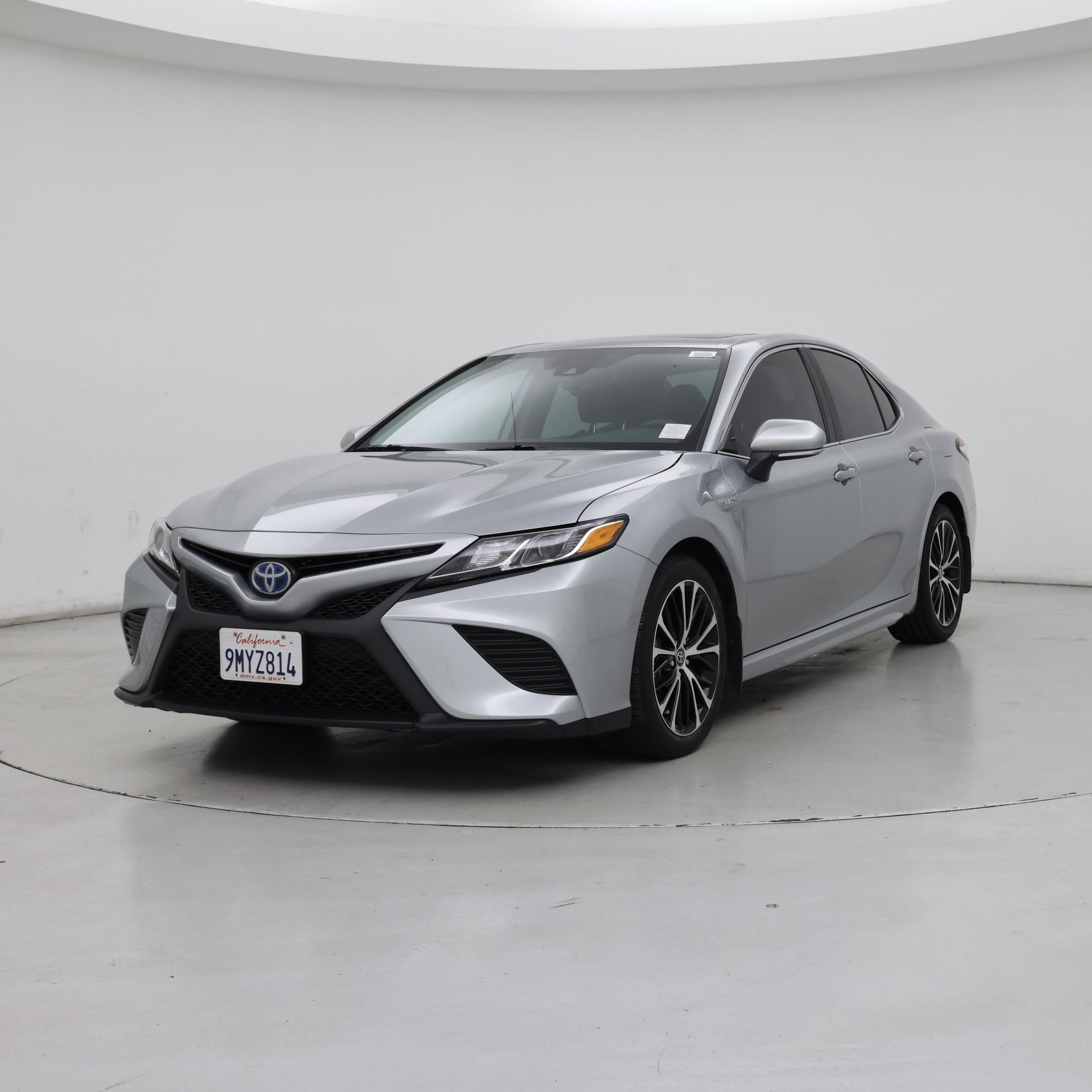 Thumbnail: 2020 Toyota Camry - 4