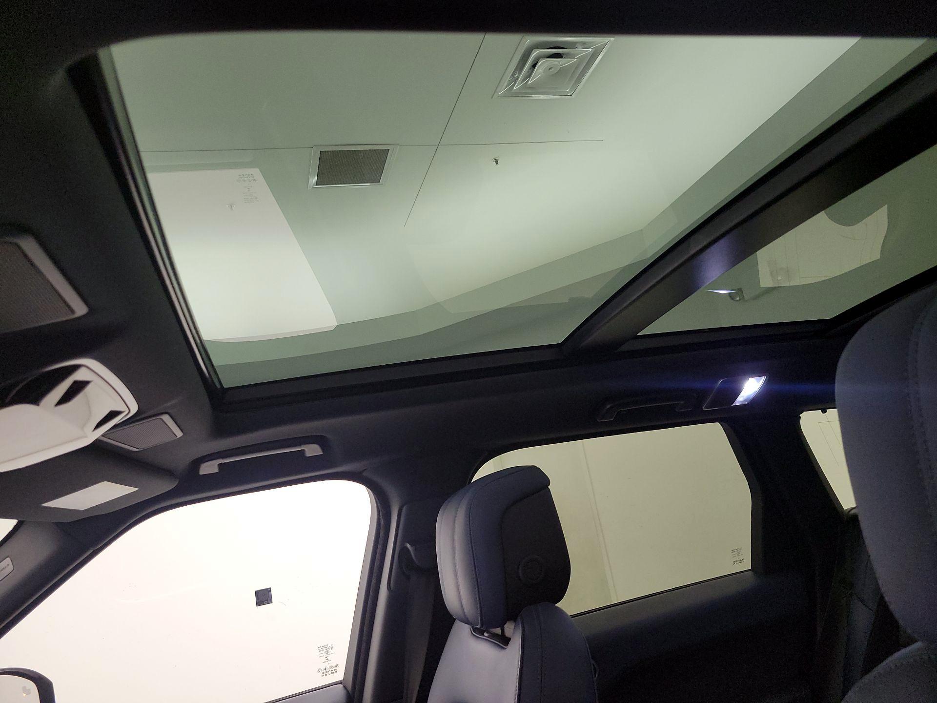 Thumbnail: 2020 Land Rover Range Rover Sport - 20