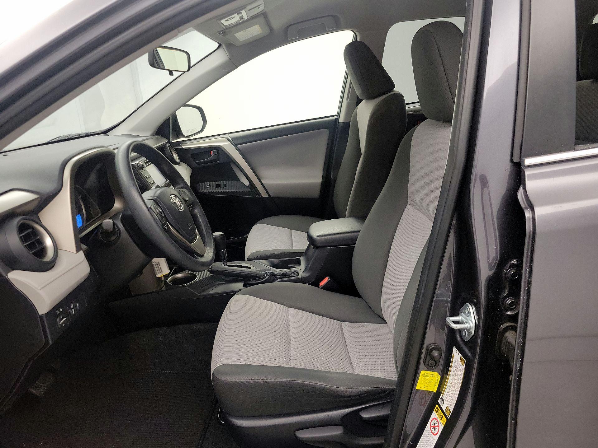 Thumbnail: 2014 Toyota RAV4 - 11
