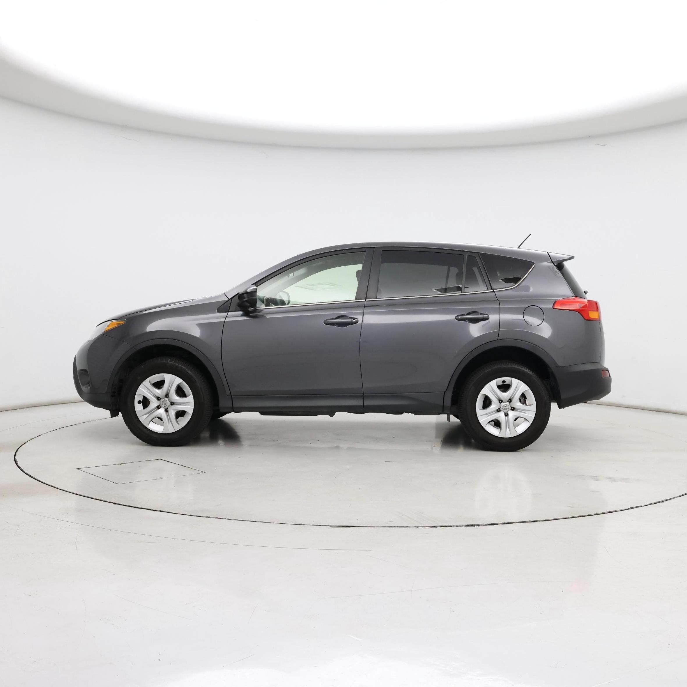 Thumbnail: 2014 Toyota RAV4 - 3