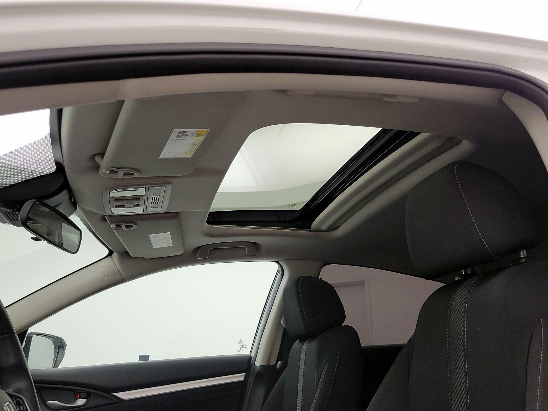 Thumbnail: 2016 Honda Civic - 19